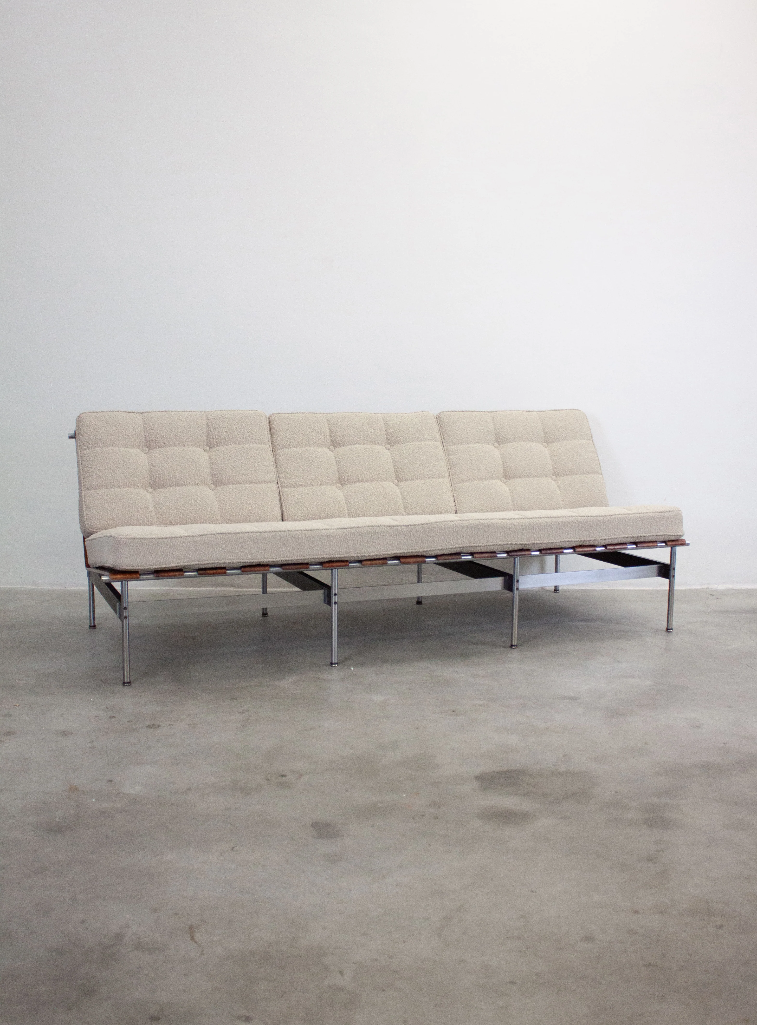Artifort C416/3 Sofa by Kho Liang Ie (Bouclé) - Image 8