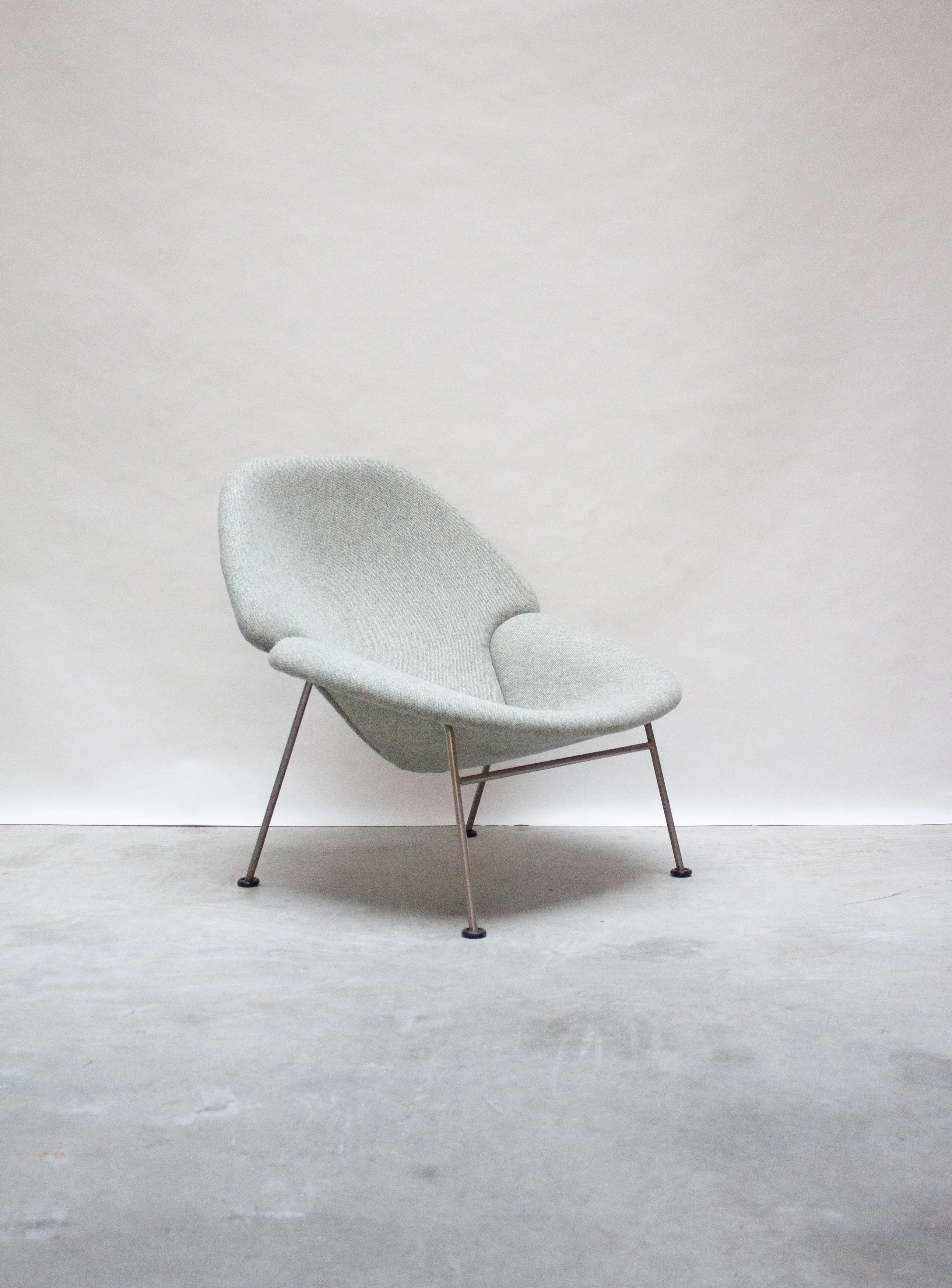 Artifort F555 Lounge Chair & Ottoman by Pierre Paulin - Image 10