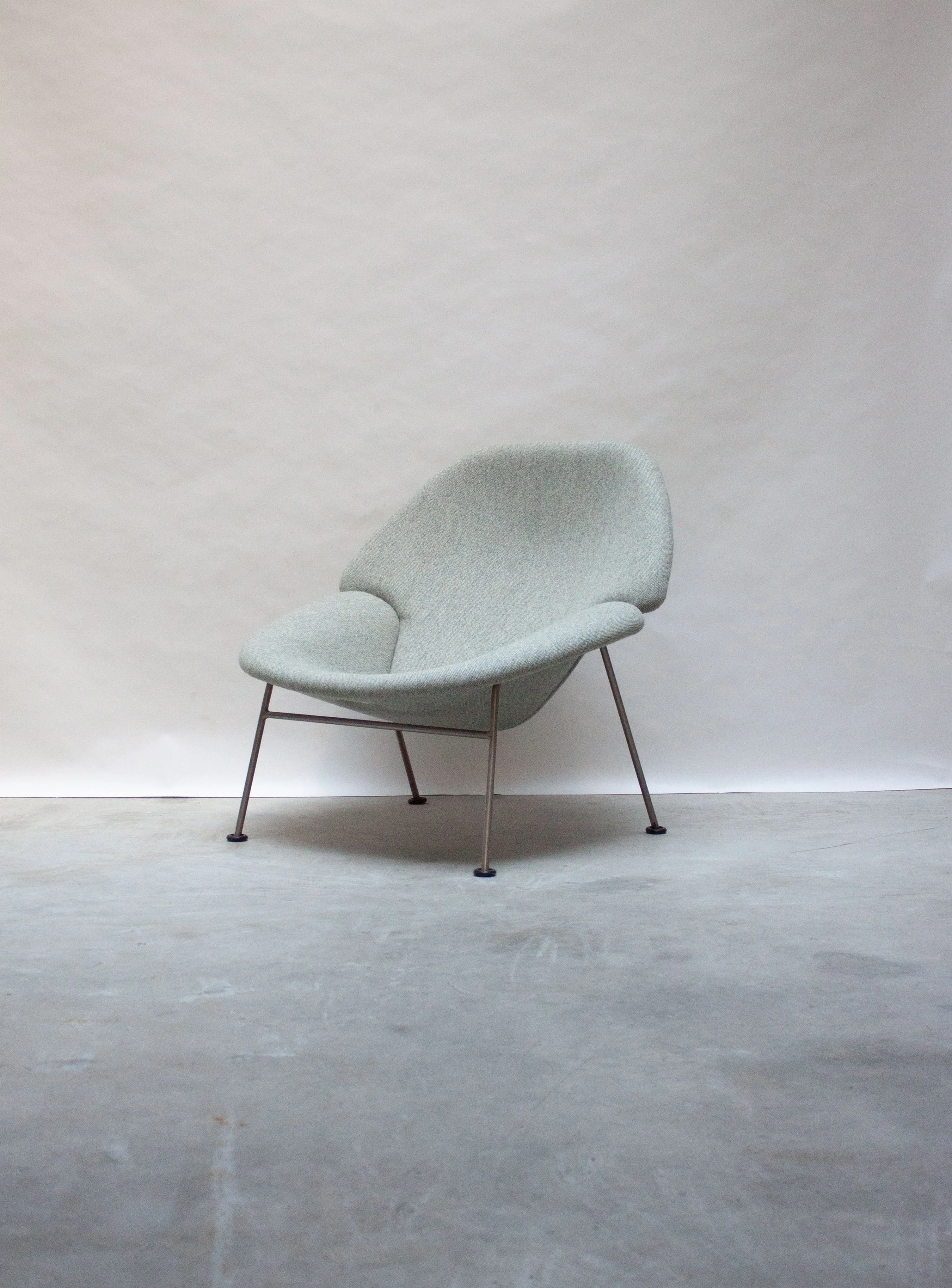 Artifort F555 Lounge Chair & Ottoman by Pierre Paulin - Image 15