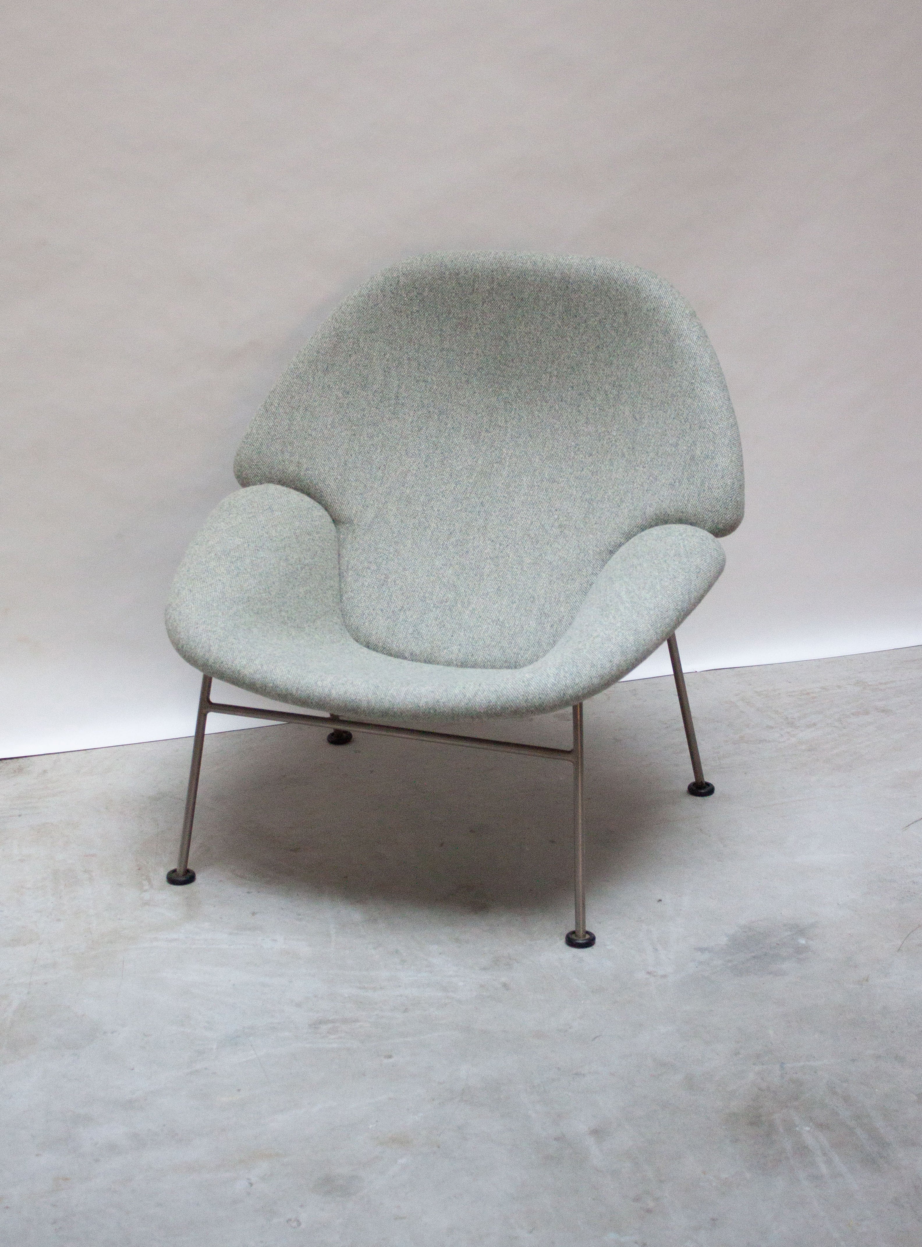Artifort F555 Lounge Chair & Ottoman by Pierre Paulin - Image 17