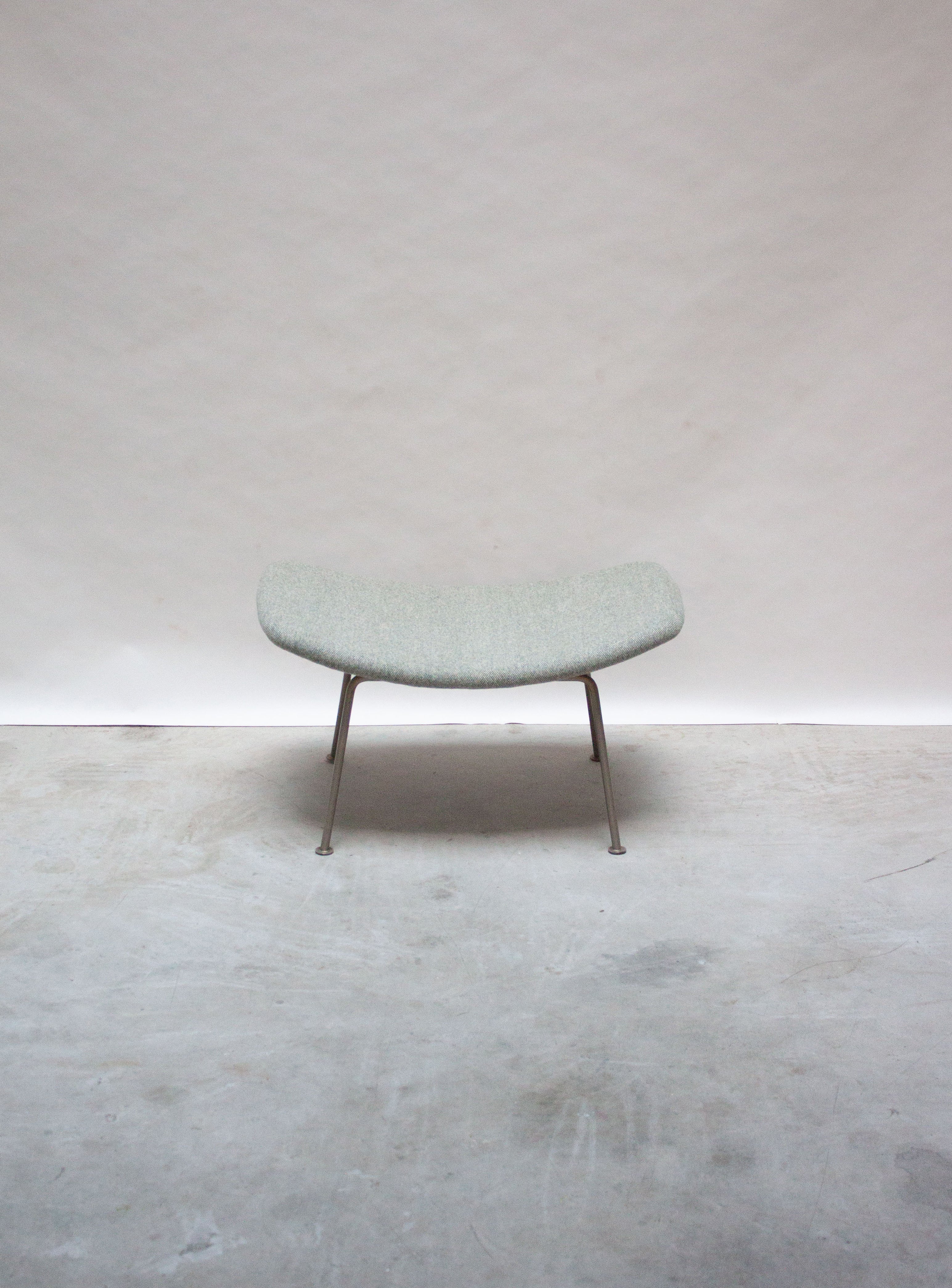 Artifort F555 Lounge Chair & Ottoman by Pierre Paulin - Image 30