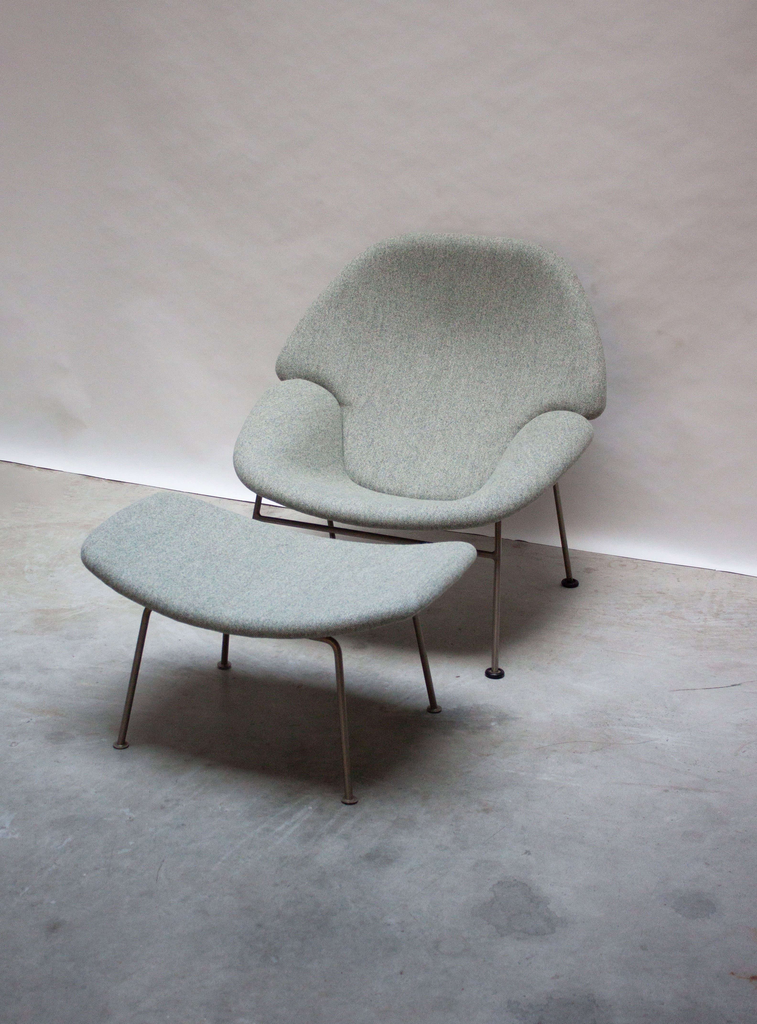 Artifort F555 Lounge Chair & Ottoman by Pierre Paulin - Image 9