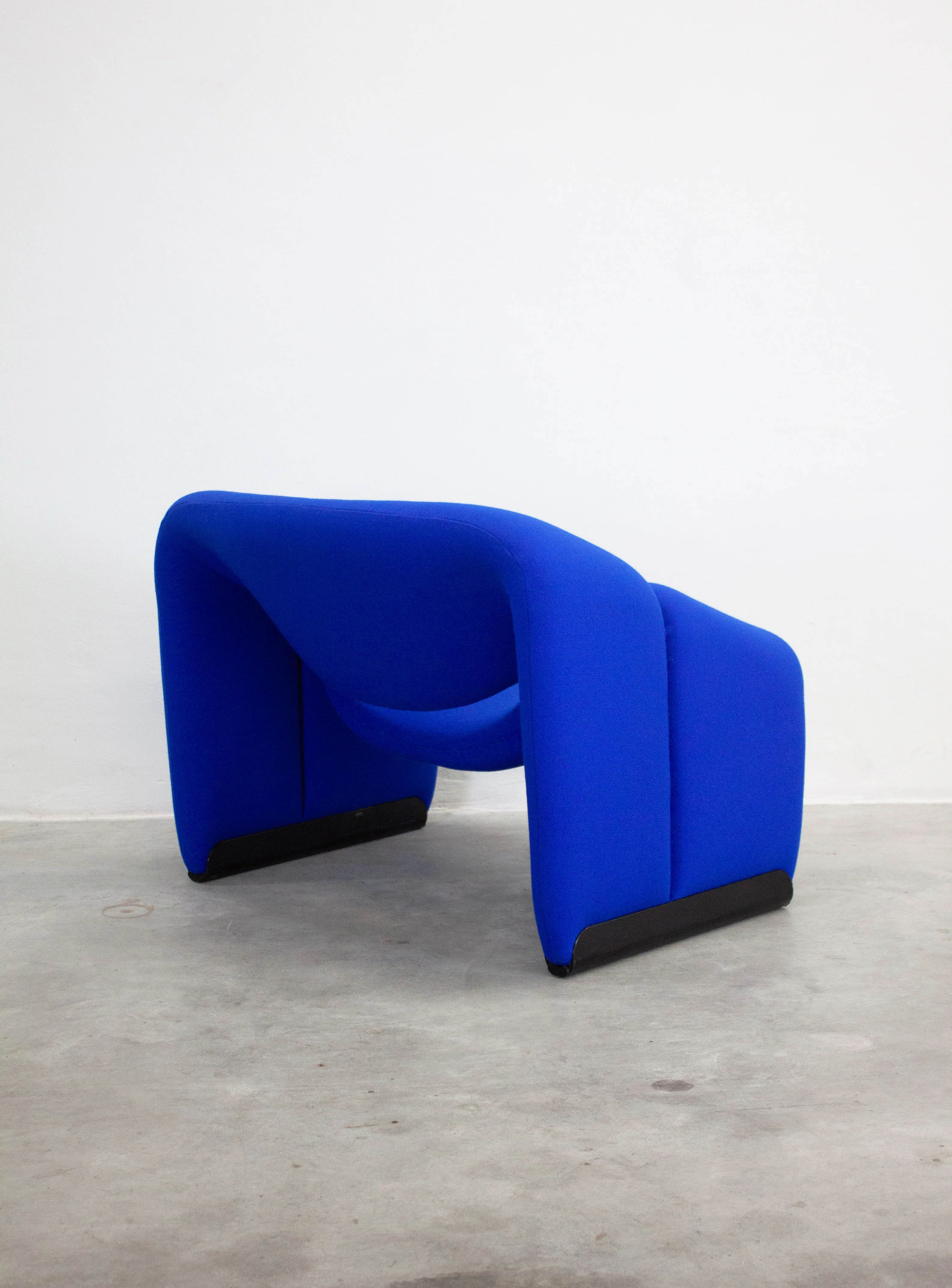Artifort Groovy F598 Lounge Chair by Pierre Paulin (Cobalt Blue) - Image 17