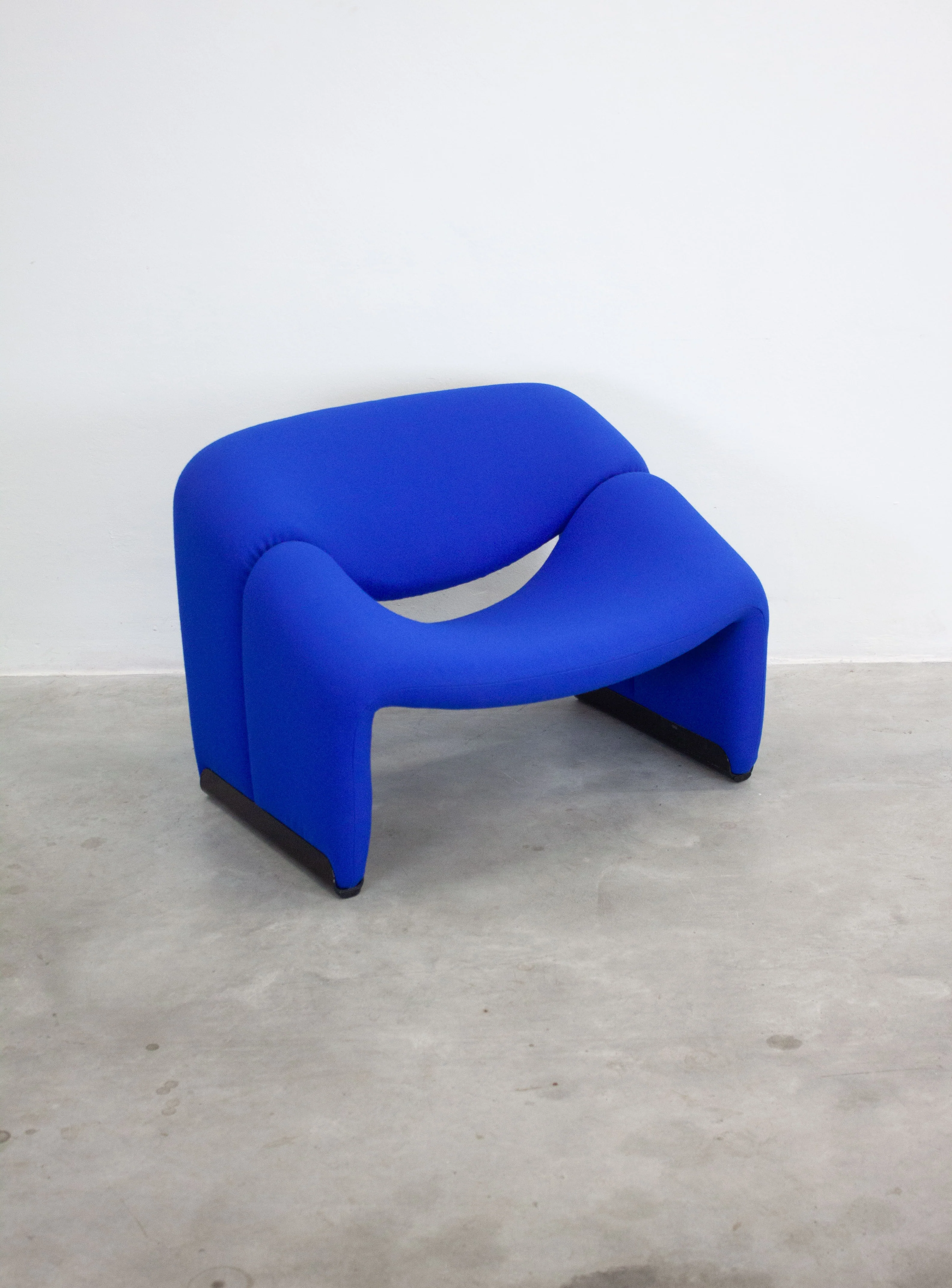 Artifort Groovy F598 Lounge Chair by Pierre Paulin (Cobalt Blue) - Image 18