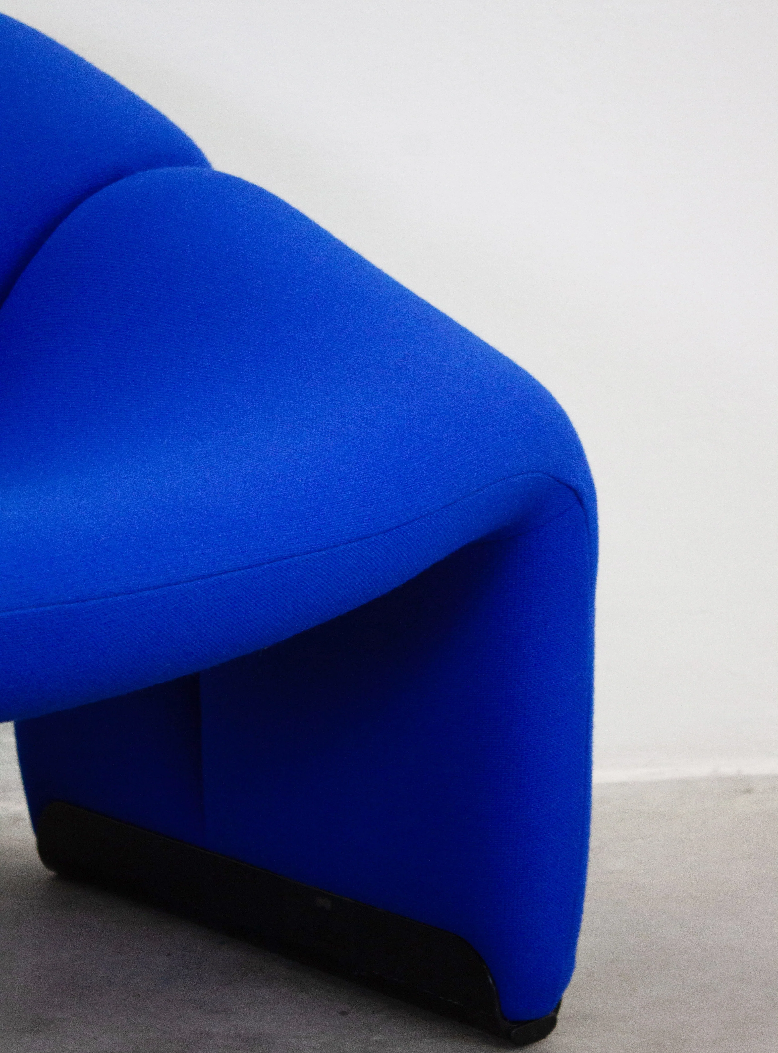 Artifort Groovy F598 Lounge Chair by Pierre Paulin (Cobalt Blue) - Image 19