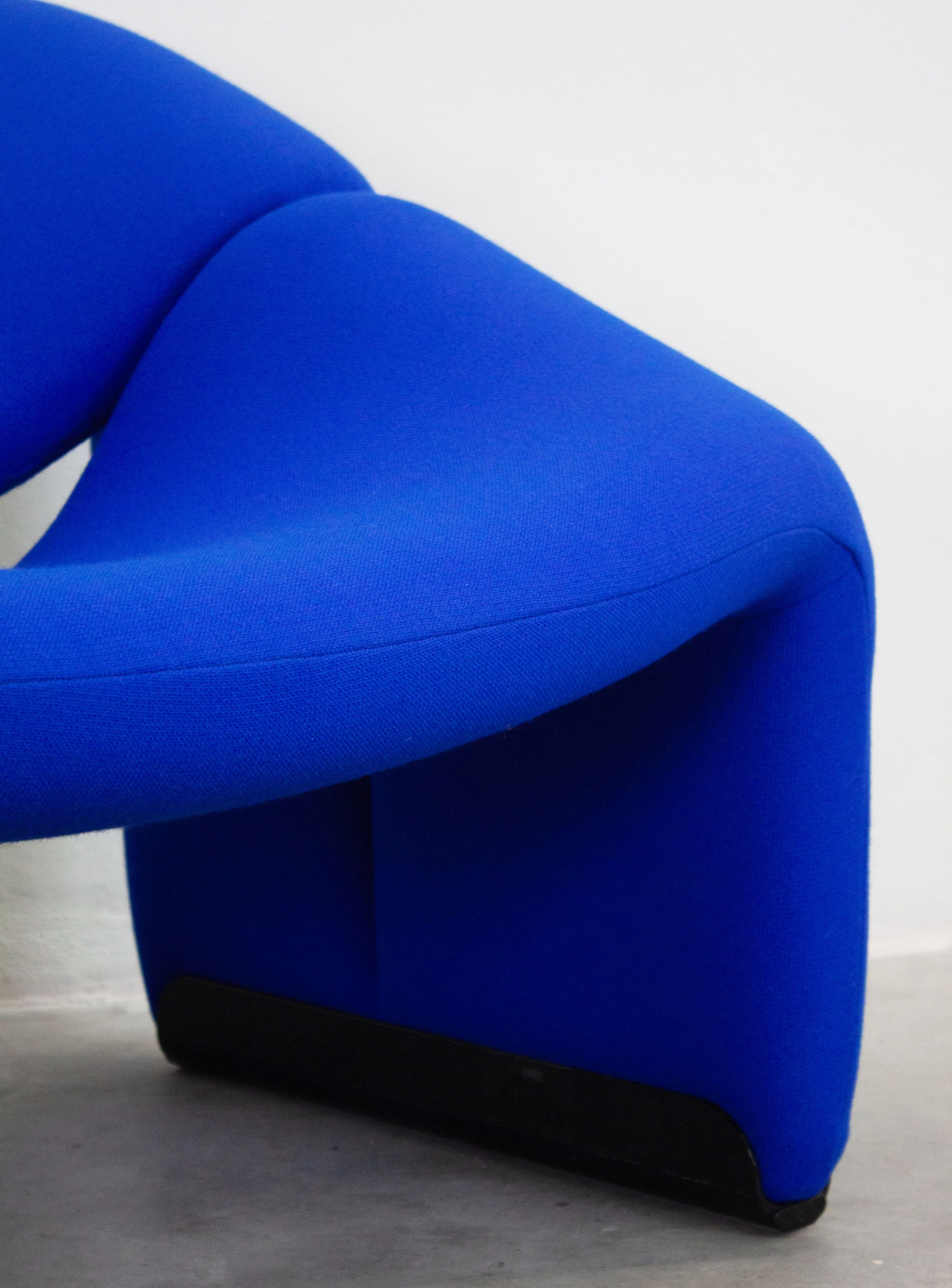 Artifort Groovy F598 Lounge Chair by Pierre Paulin (Cobalt Blue) - Image 20