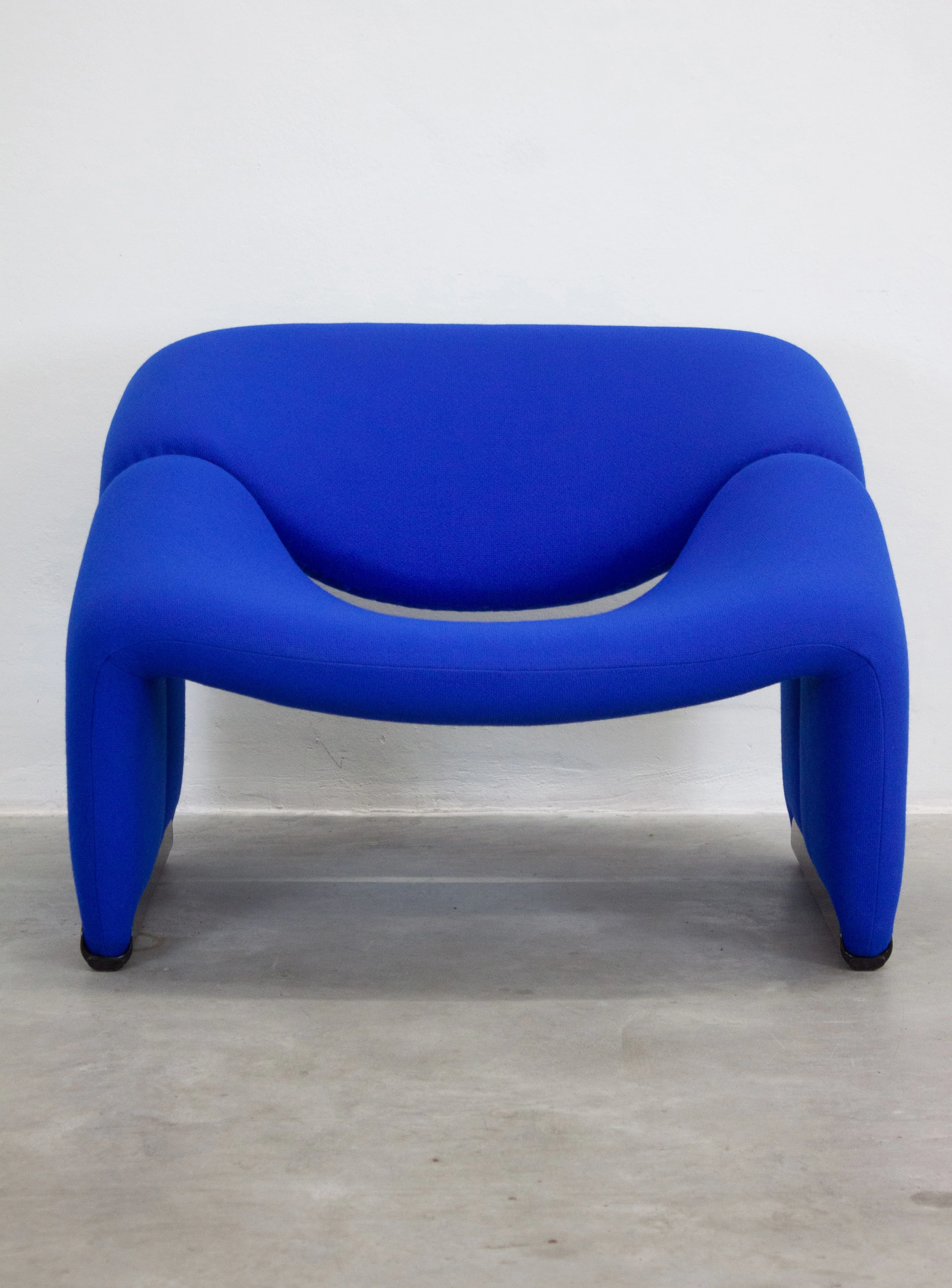 Artifort Groovy F598 Lounge Chair by Pierre Paulin (Cobalt Blue) - Image 7