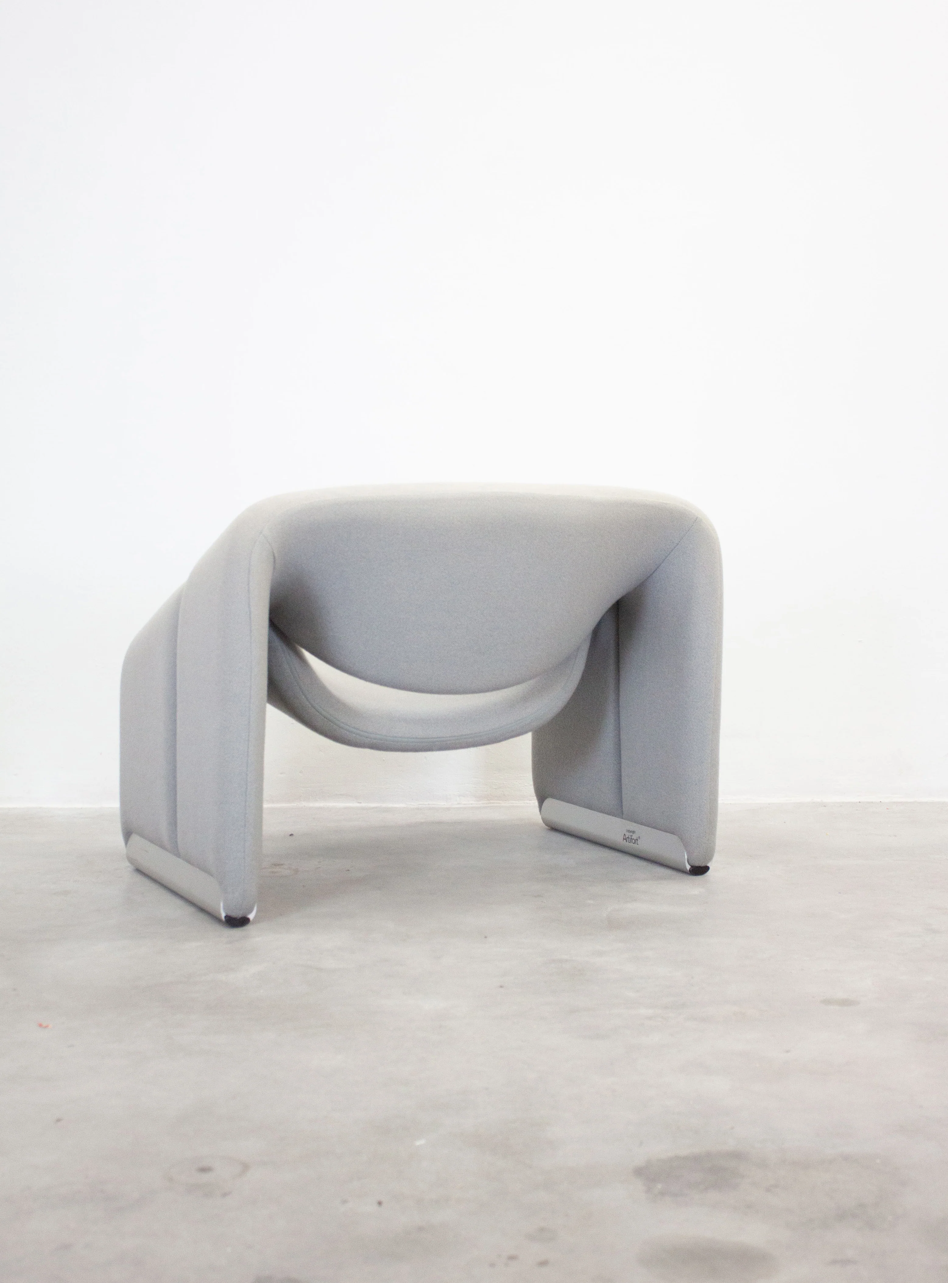 Artifort Groovy F598 Lounge Chair by Pierre Paulin (Light Grey) - Image 17
