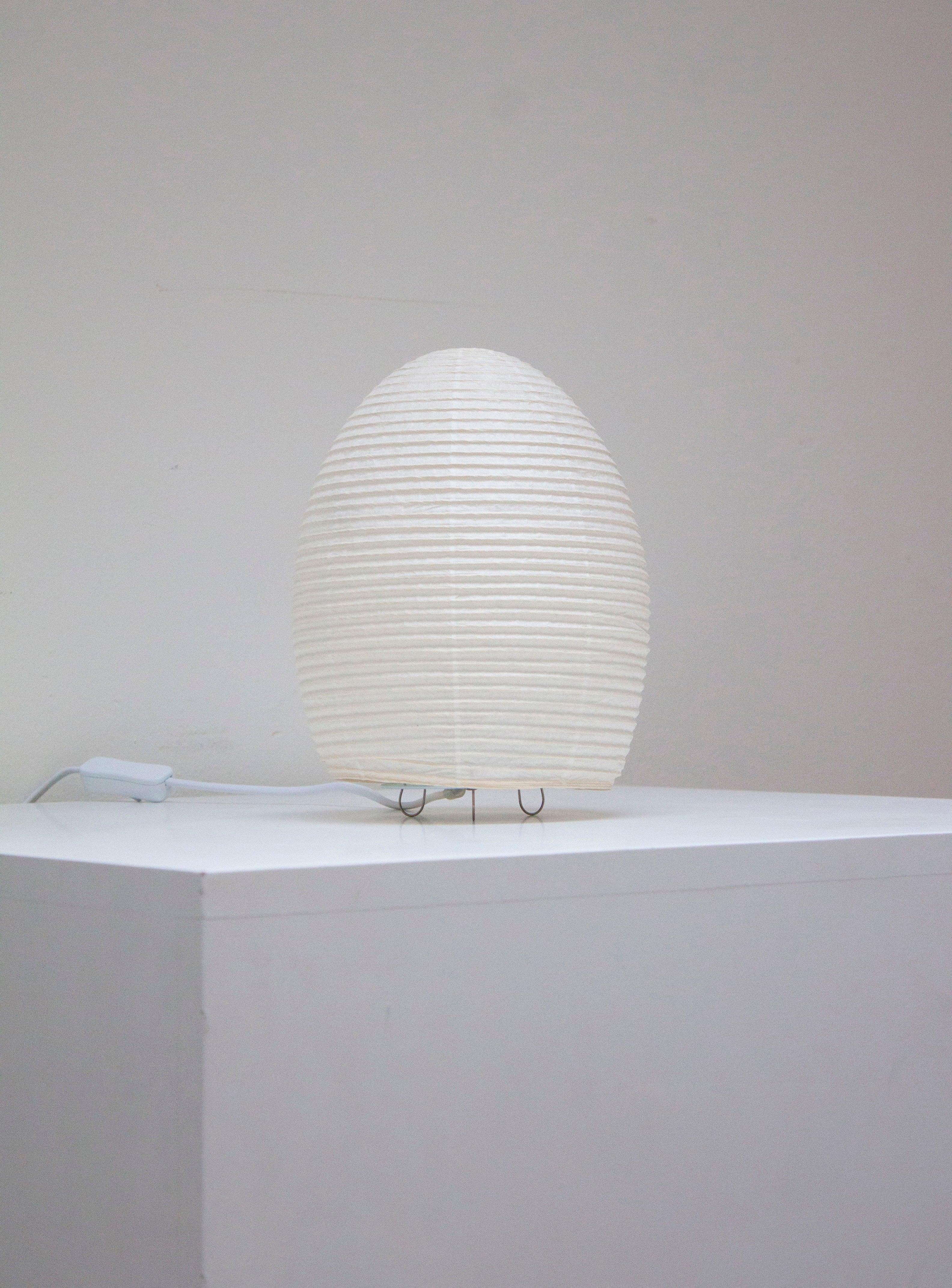 Paper Moon 01 Desk Lamp by Shigeru Uchida - Image 5