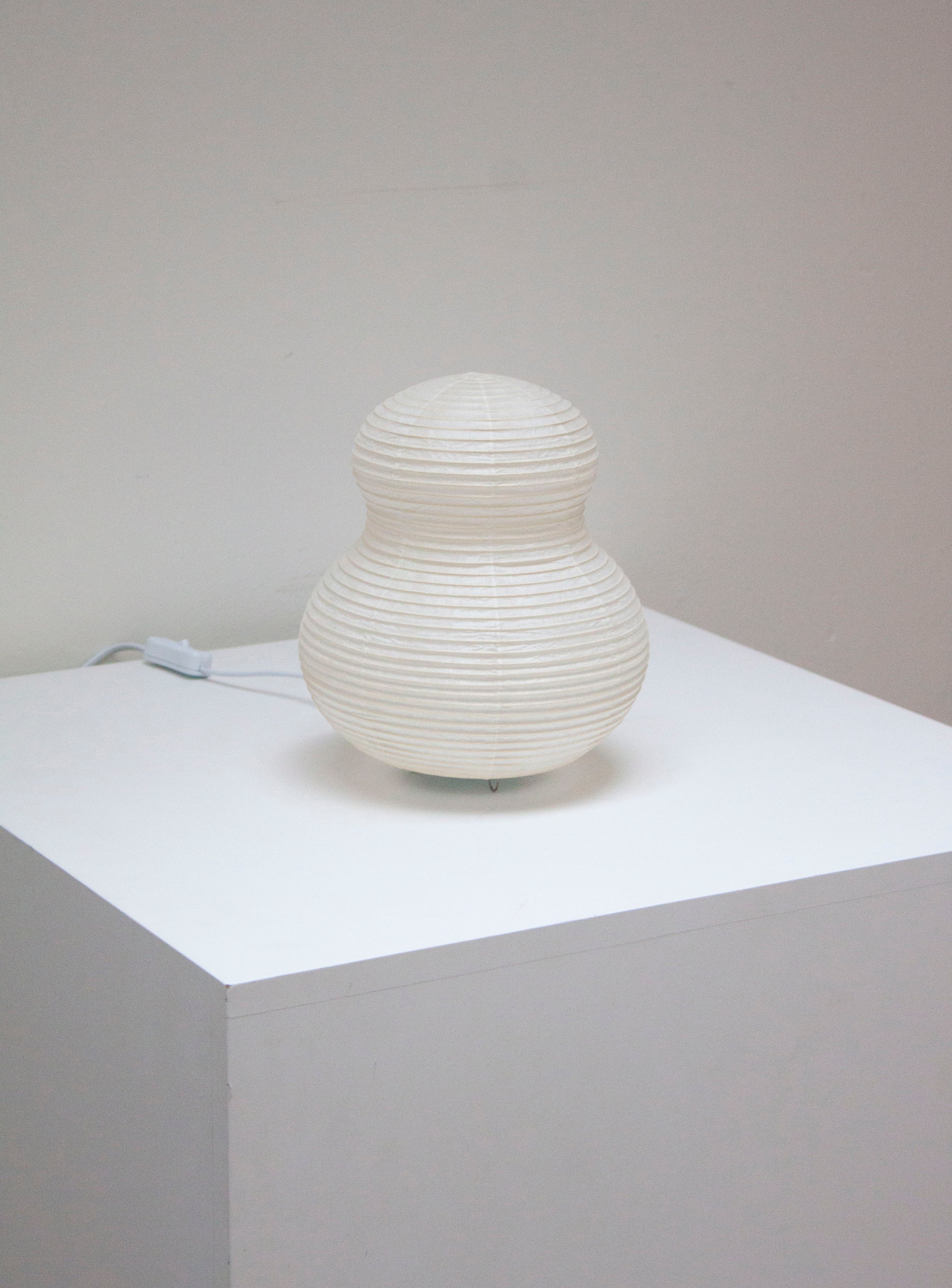 Paper Moon 02 Desk Lamp by Shigeru Uchida - Image 6