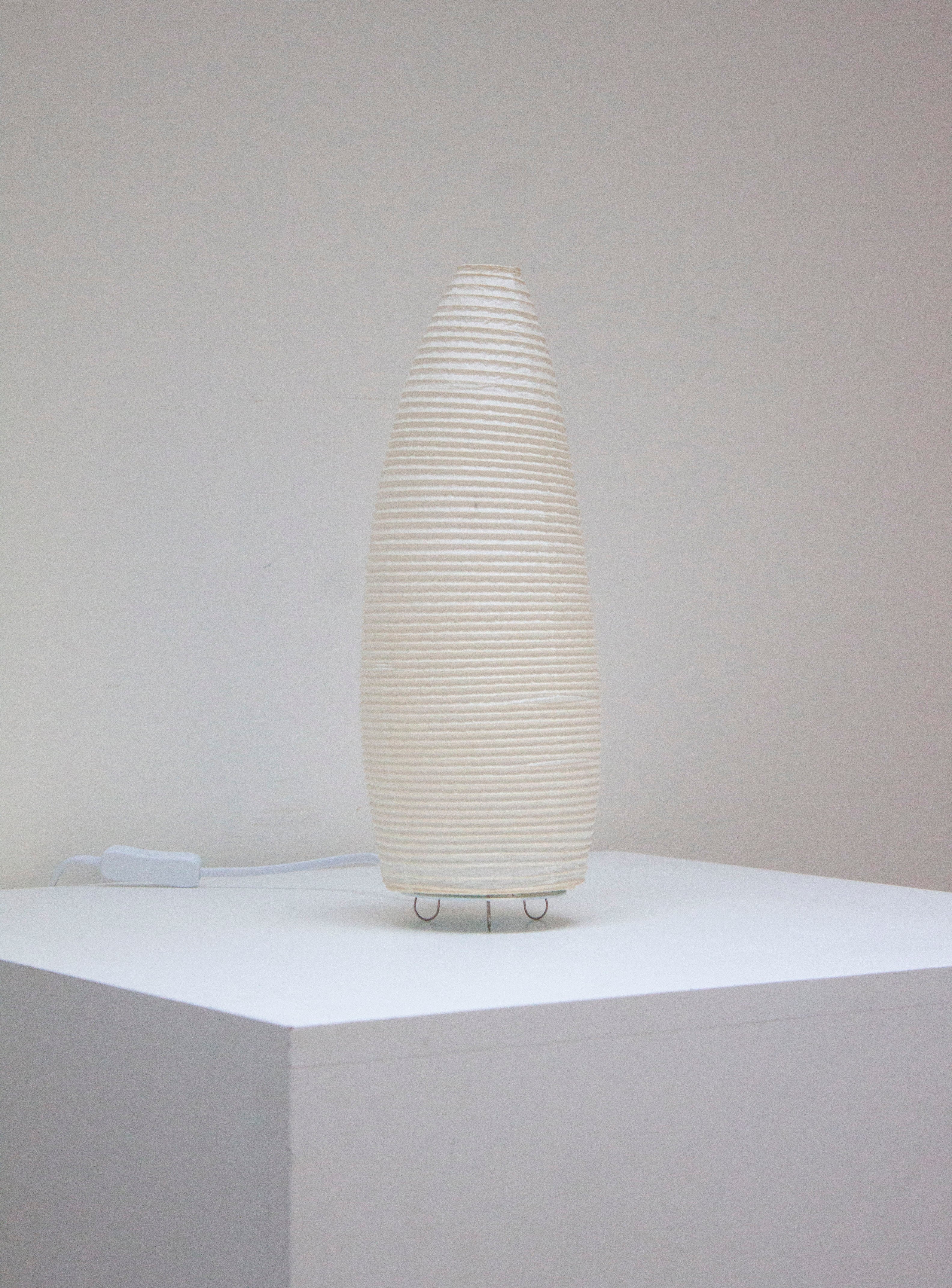 Paper Moon 03 Desk Lamp by Shigeru Uchida - Image 10