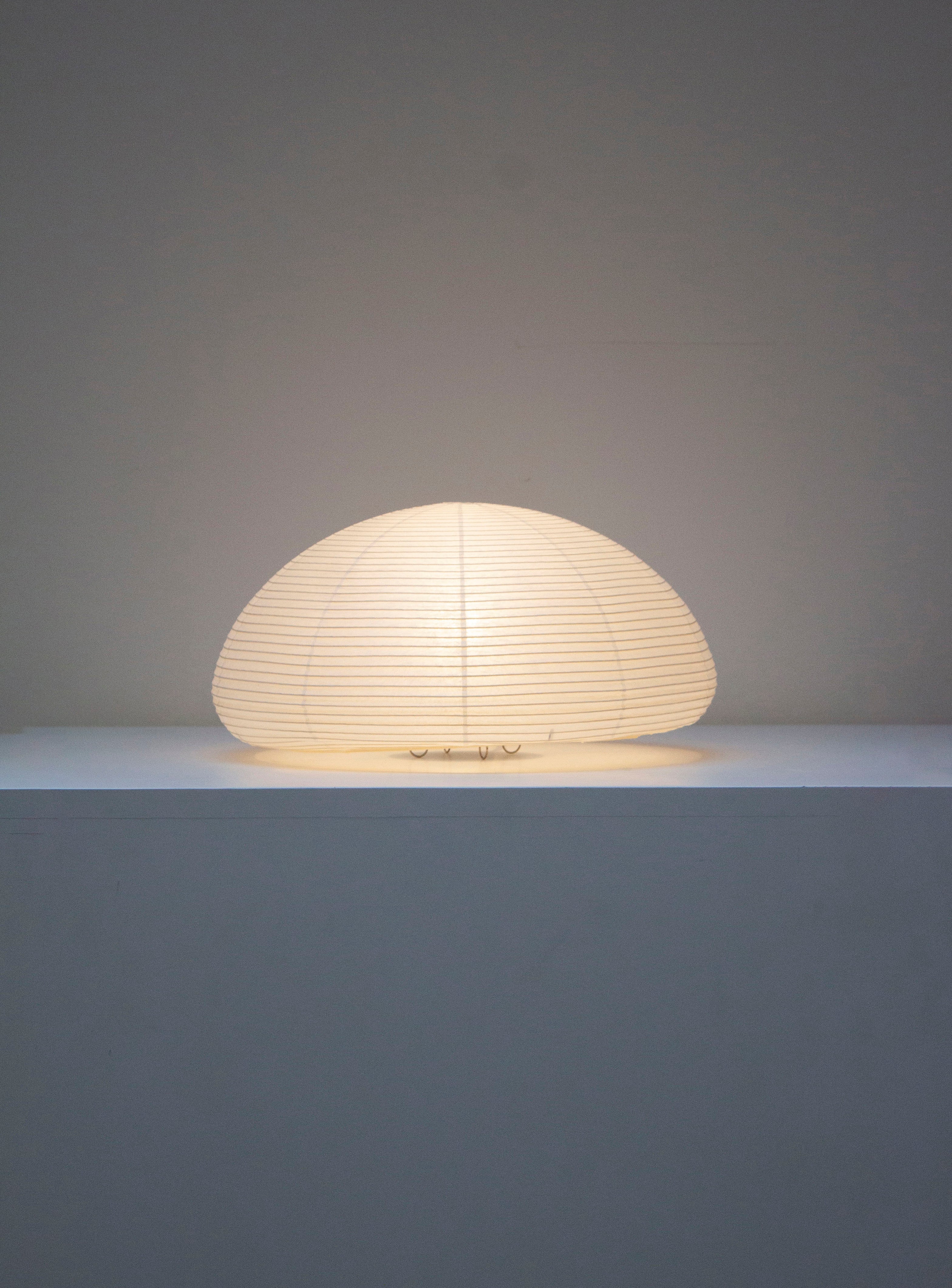 Paper Moon 04 Desk Lamp by Shigeru Uchida - Image 7