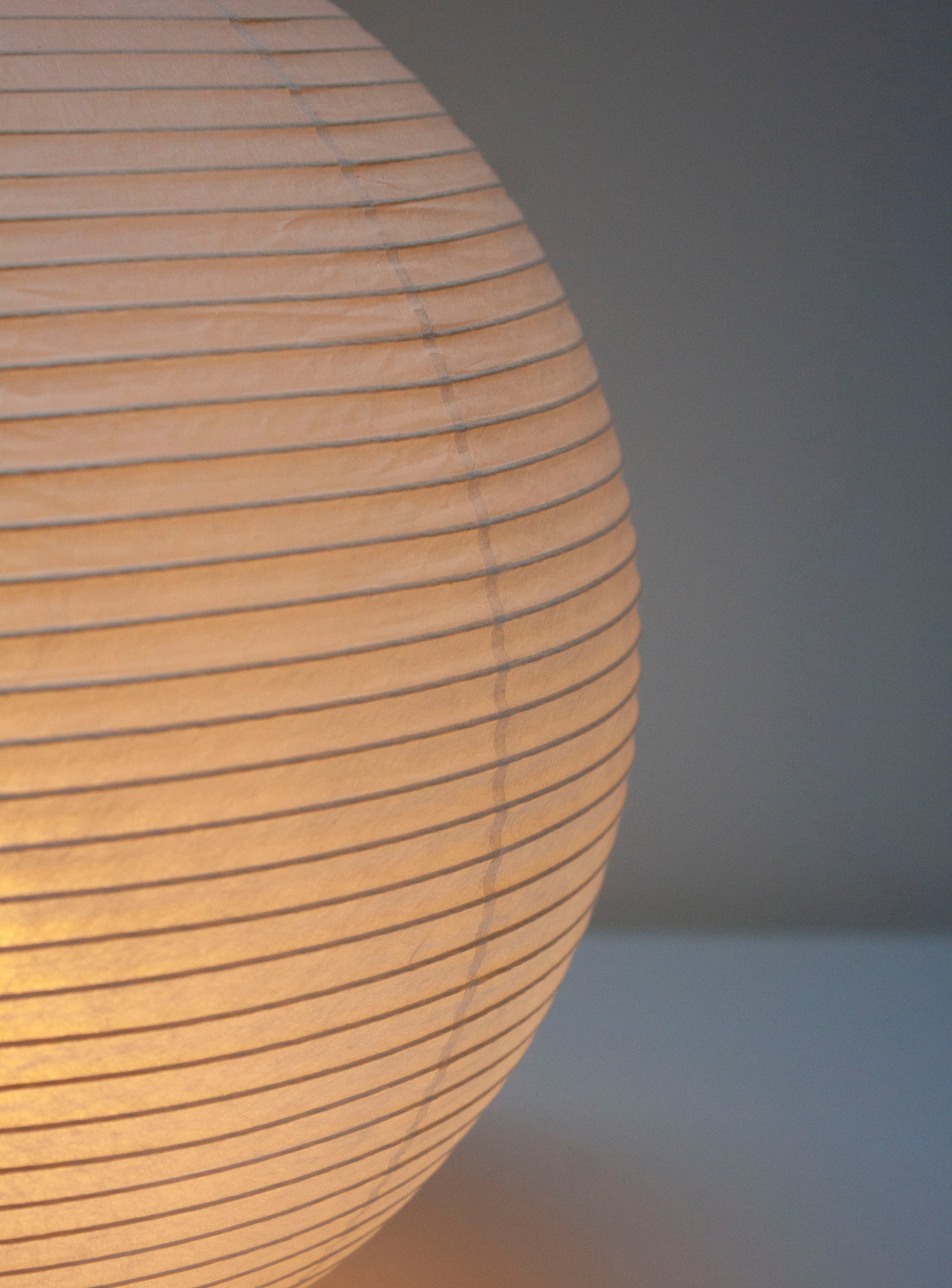 Paper Moon 05 Desk Lamp by Shigeru Uchida - Image 14