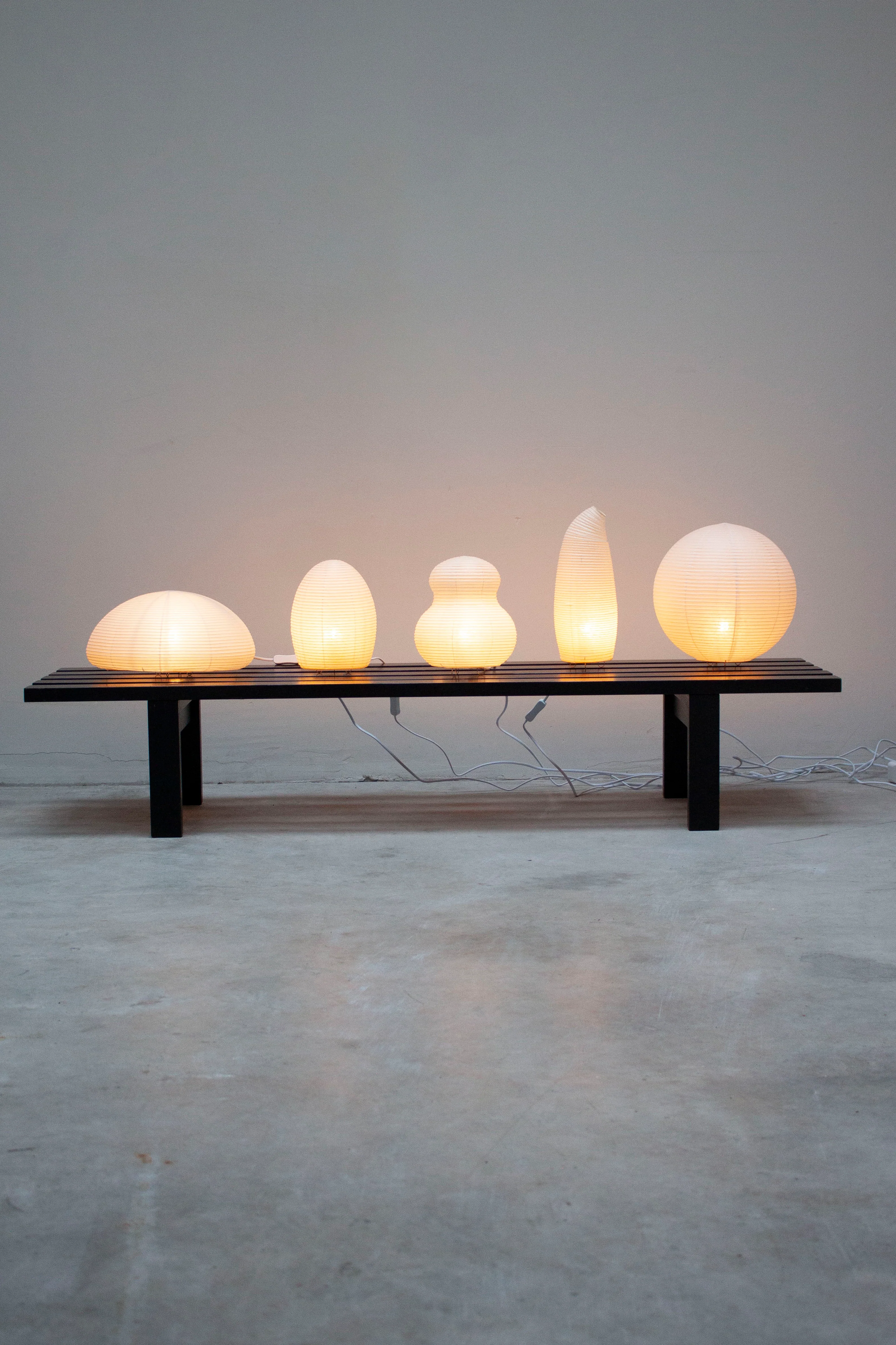 Paper Moon 03 Desk Lamp by Shigeru Uchida - Image 22