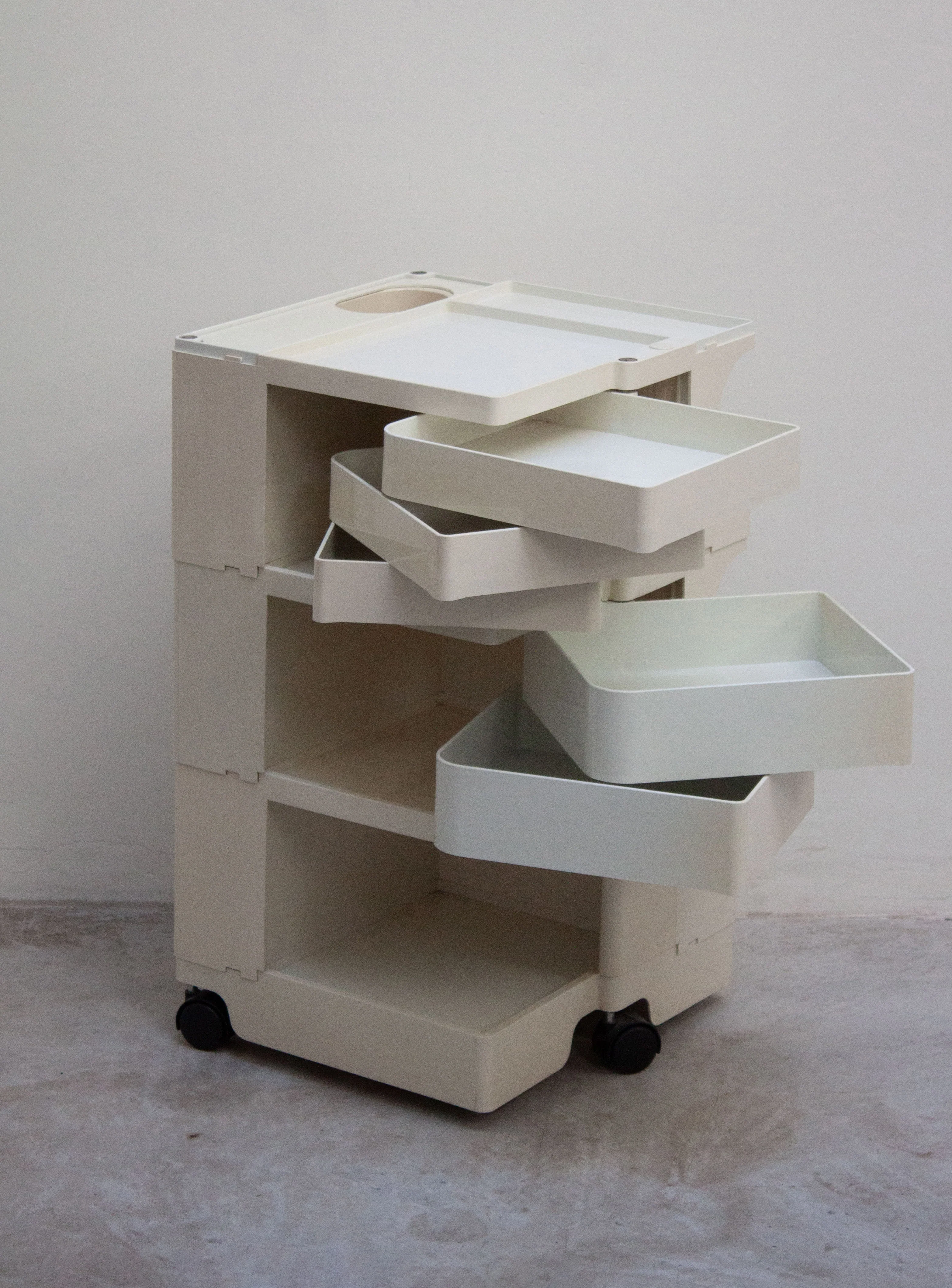 Bieffeplast Boby Trolley by Joe Colombo (White) - Image 13