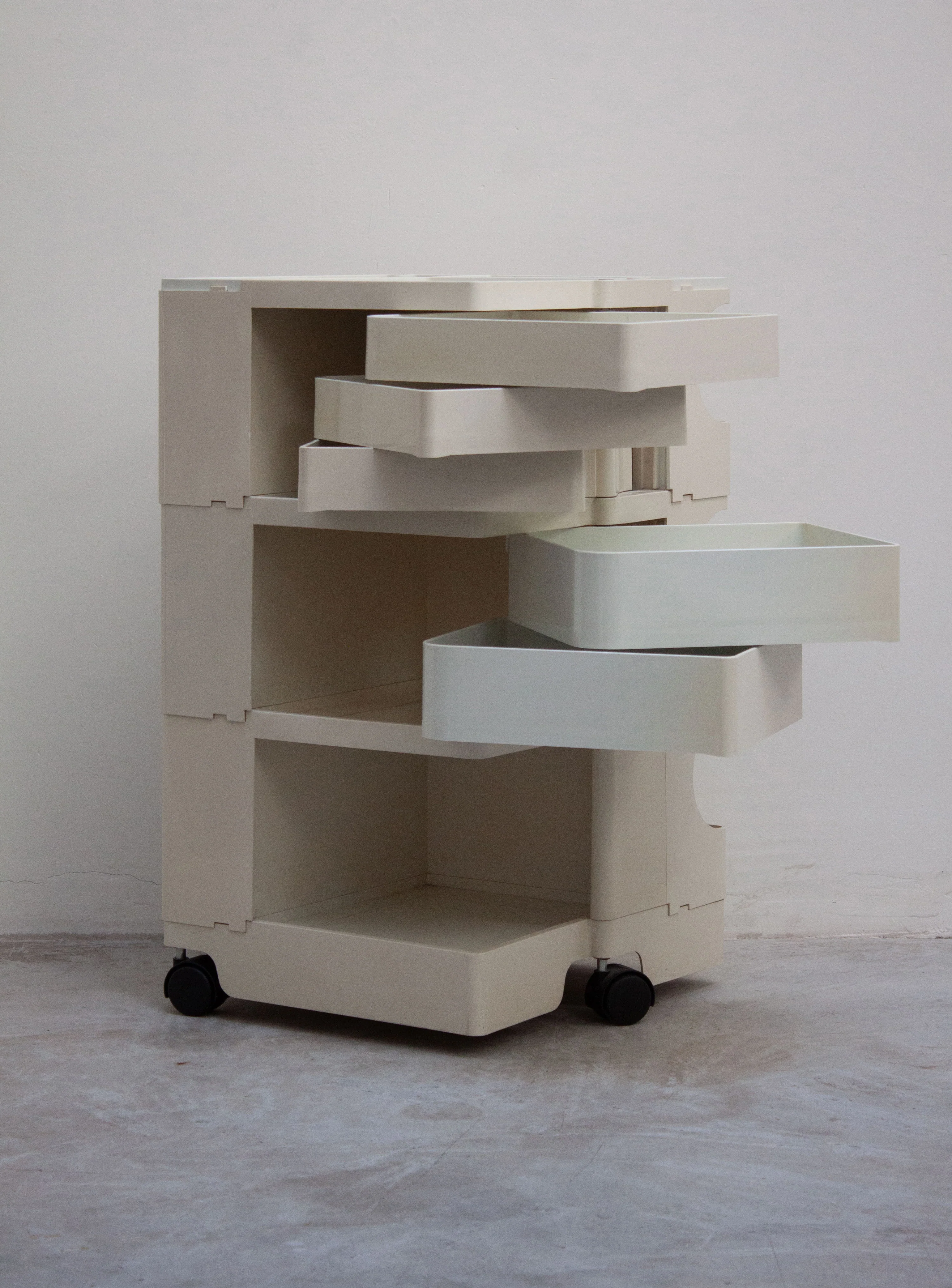 Bieffeplast Boby Trolley by Joe Colombo (White) - Image 15