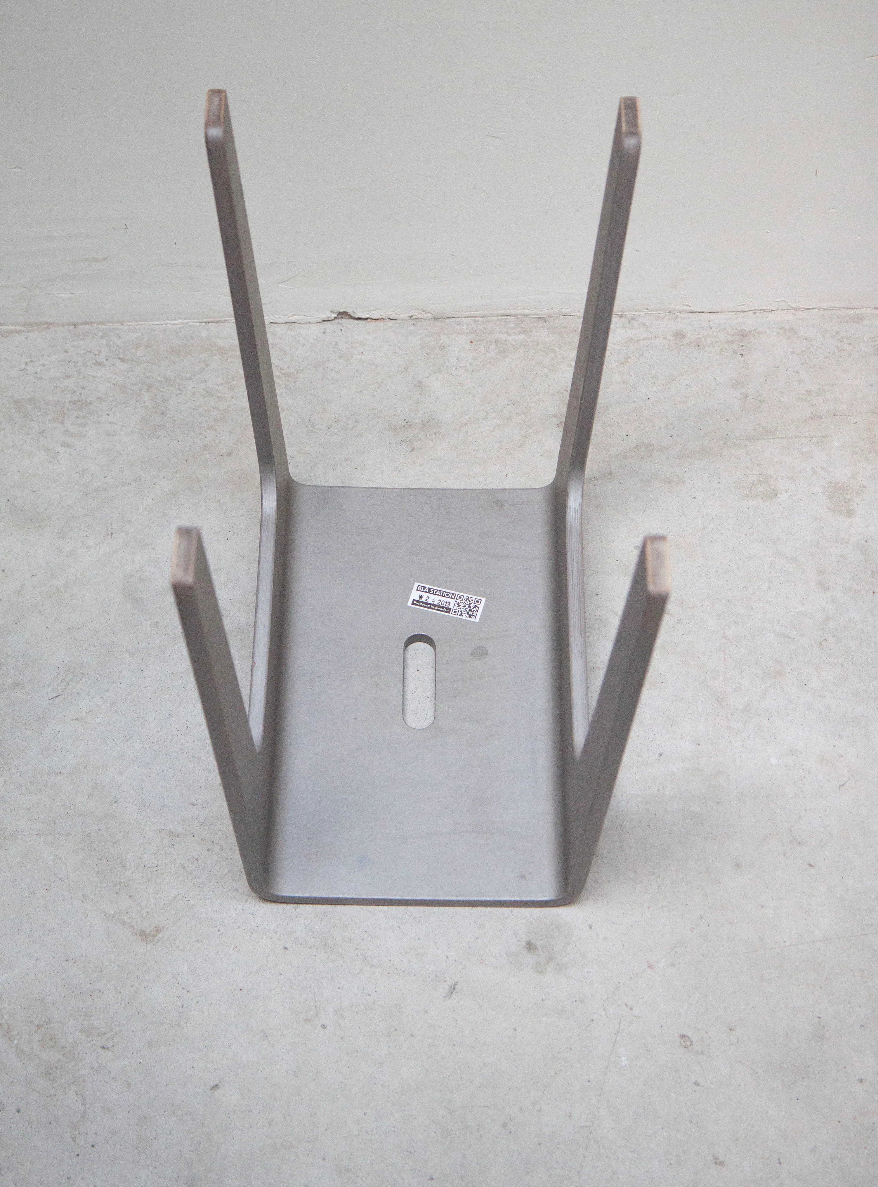 Blå Station Bimbo Stool by Peter Brandt (Grey) - Image 9