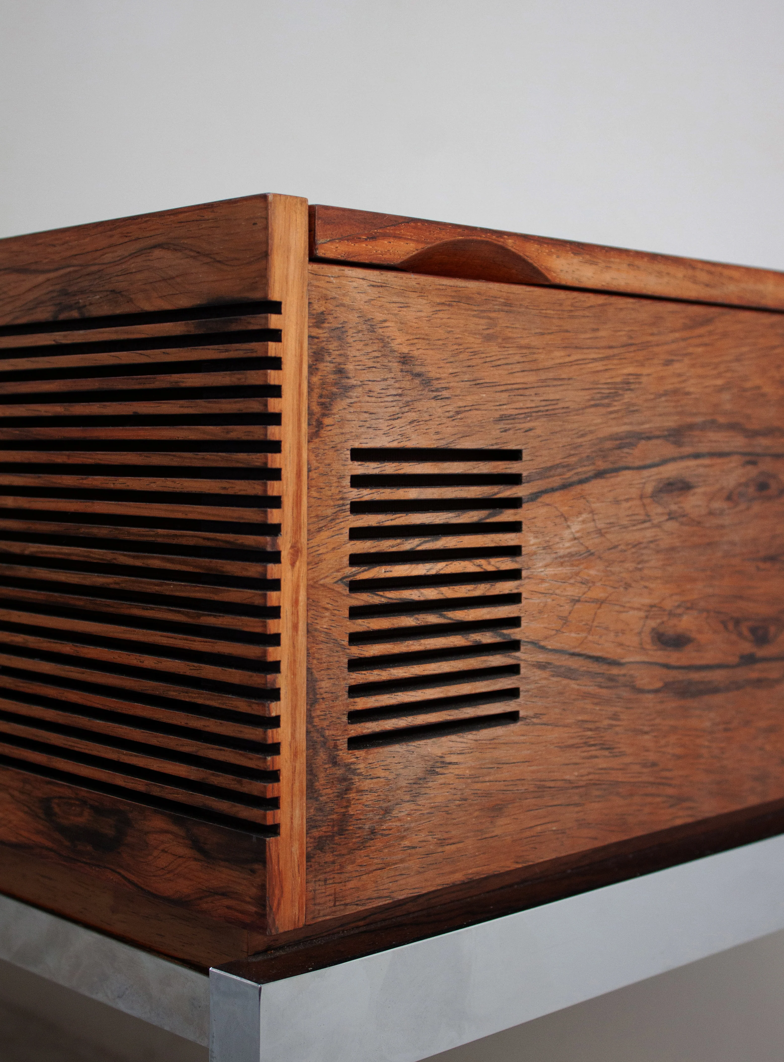 Blaupunkt Arizona Deluxe Stereo Cabinet (Rosewood) - Image 12