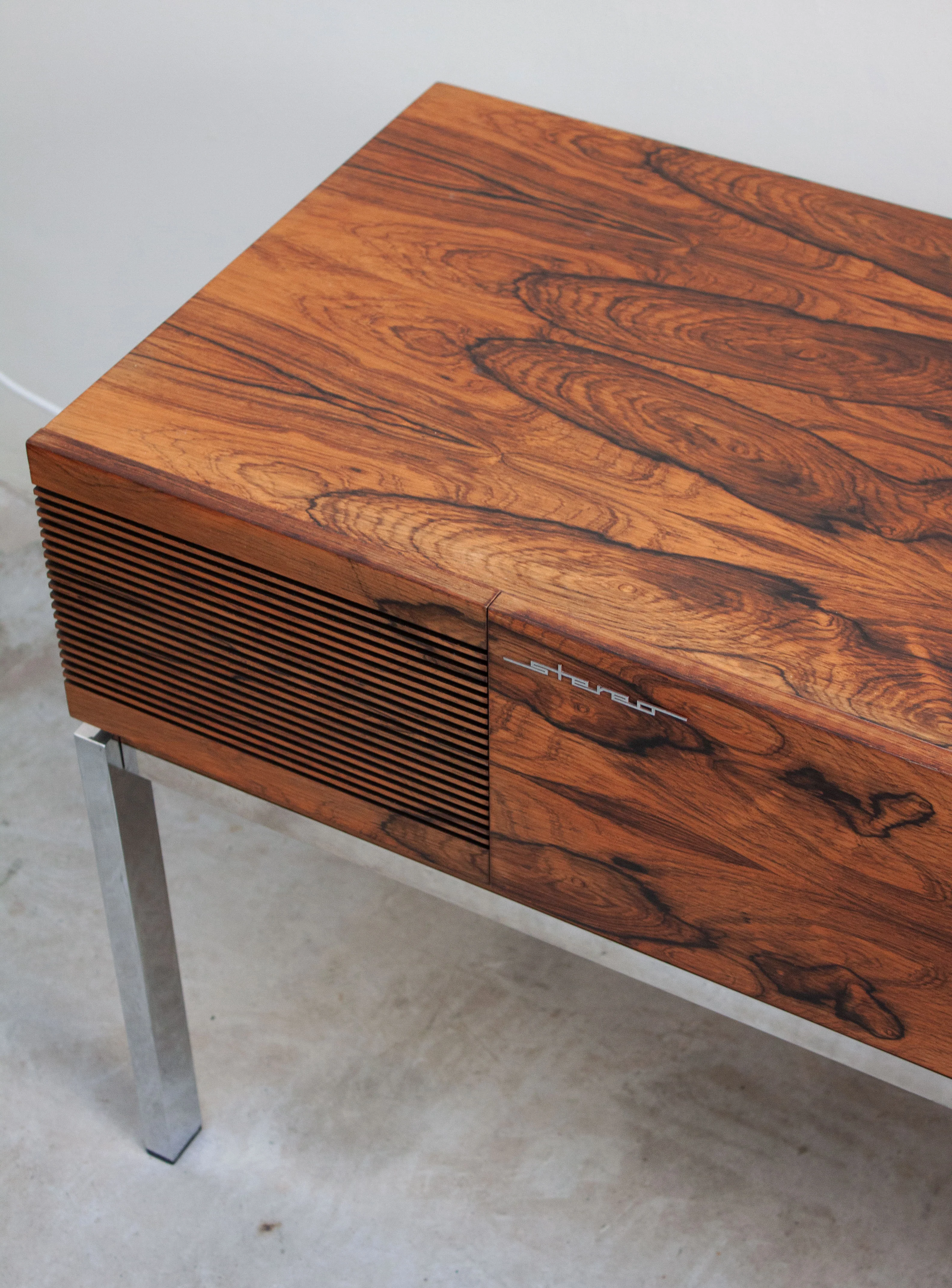 Blaupunkt Arizona Deluxe Stereo Cabinet (Rosewood) - Image 13
