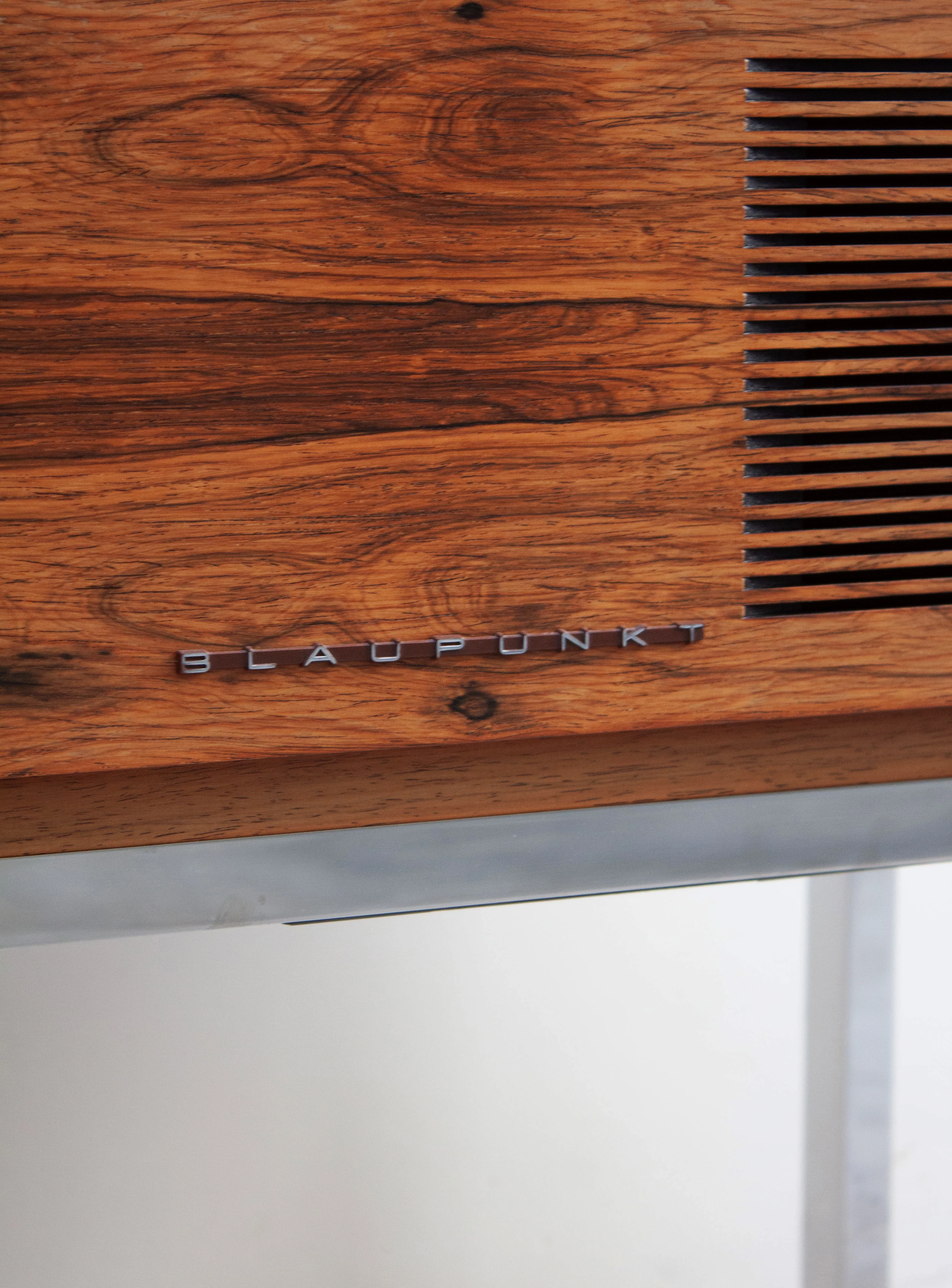 Blaupunkt Arizona Deluxe Stereo Cabinet (Rosewood) - Image 25