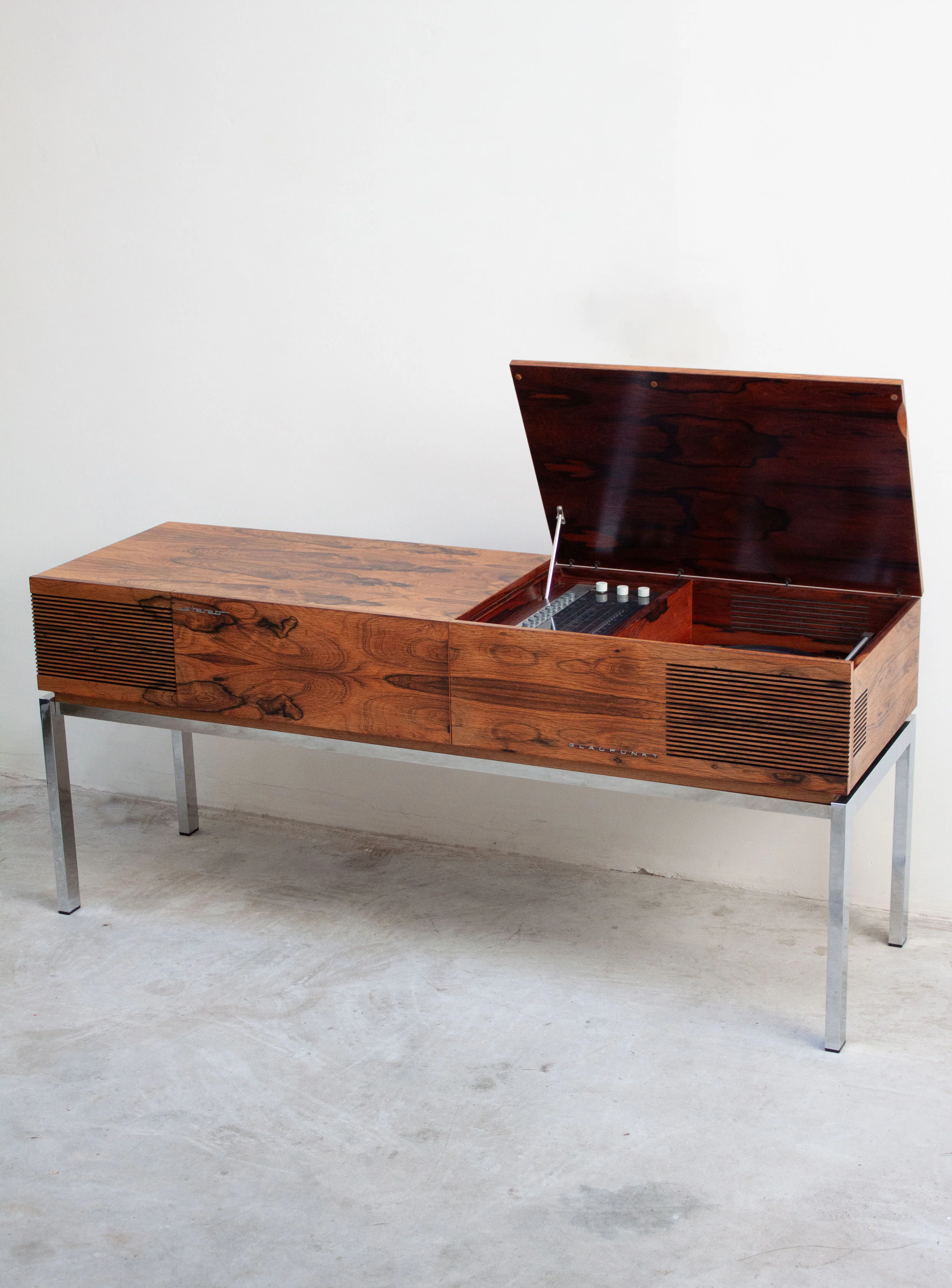 Blaupunkt Arizona Deluxe Stereo Cabinet (Rosewood) - Image 7