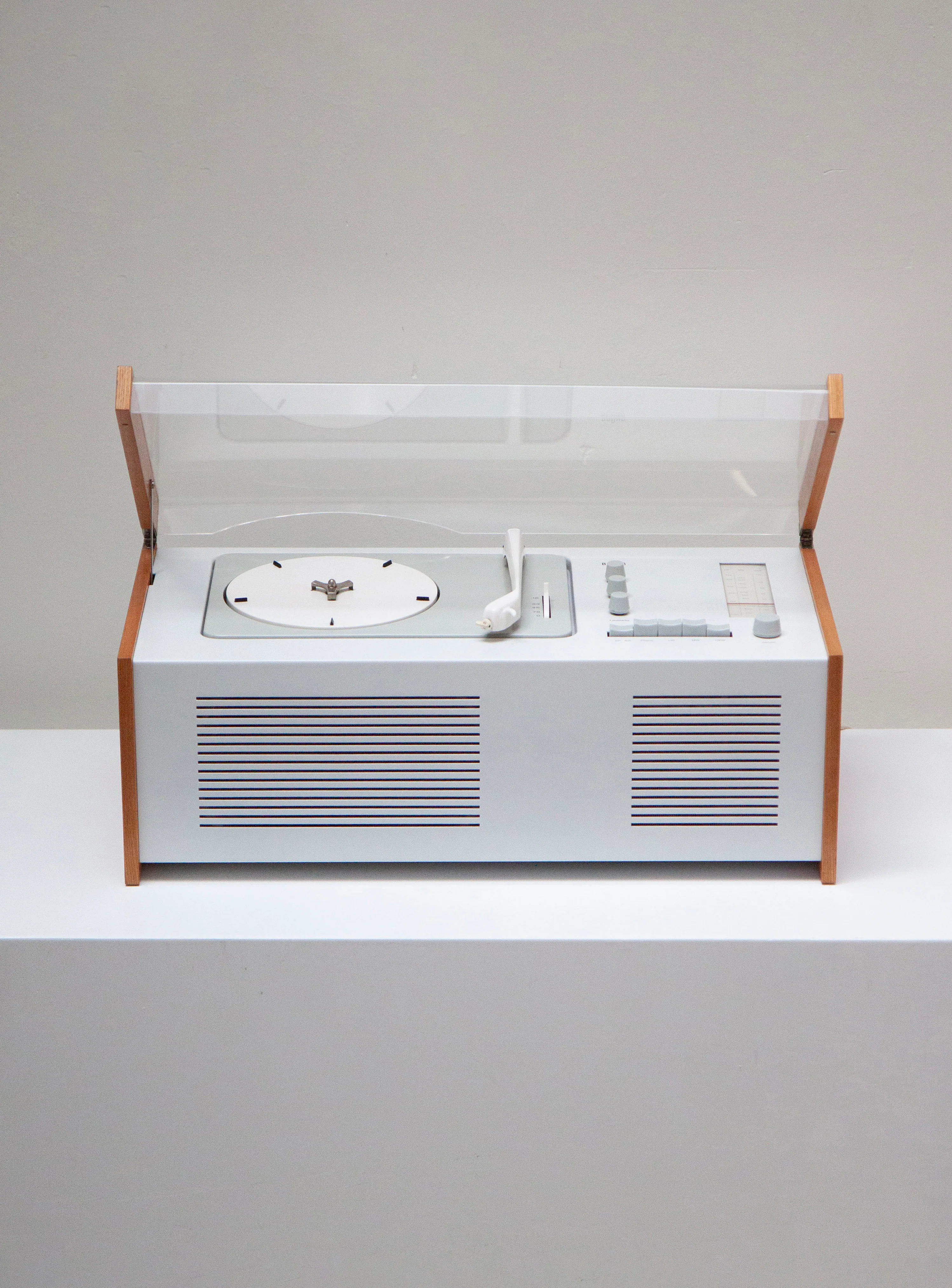 Braun SK5 Phonosuper by Hans Gugelot & Dieter Rams - Image 12