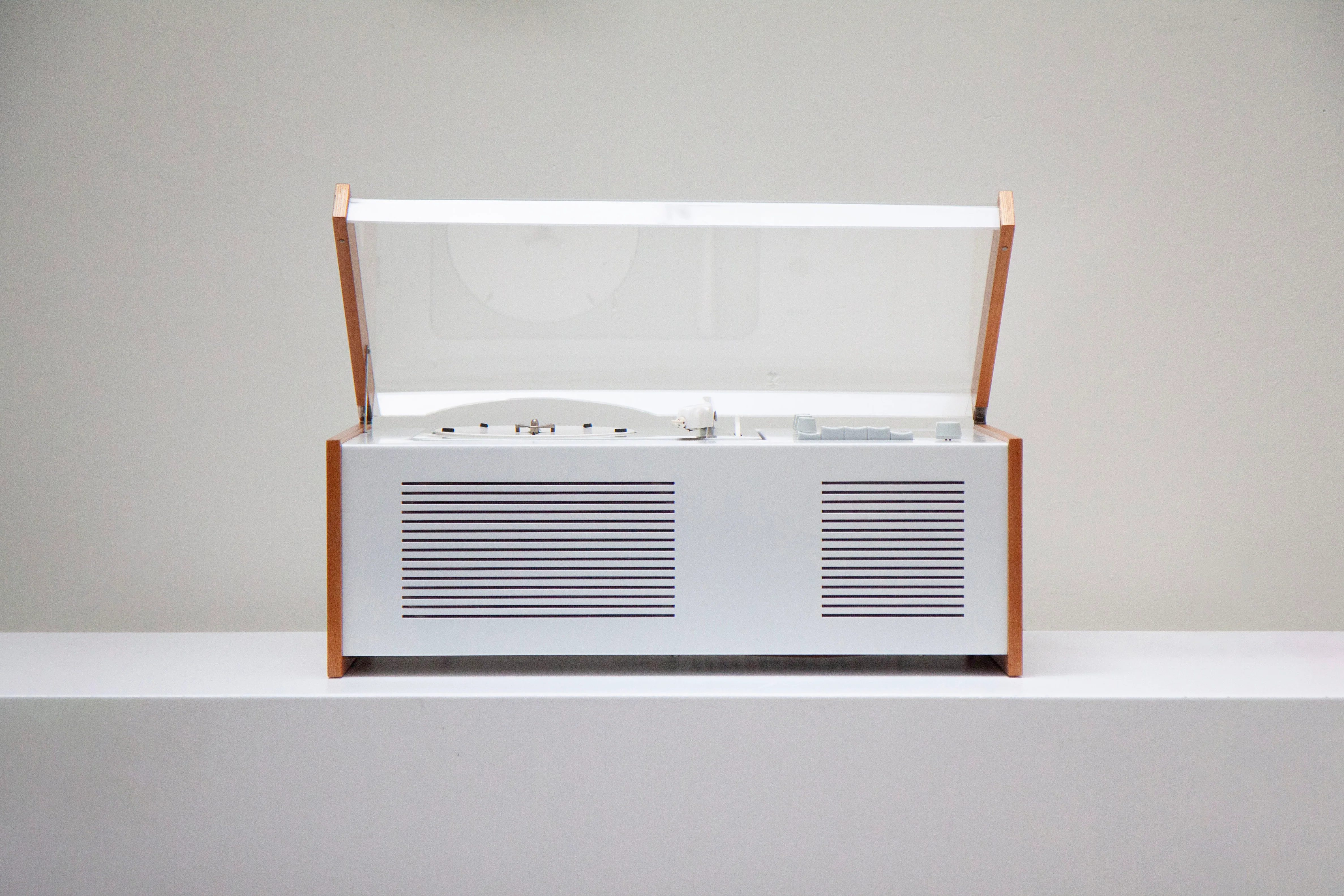 Braun SK5 Phonosuper by Hans Gugelot & Dieter Rams - Image 13