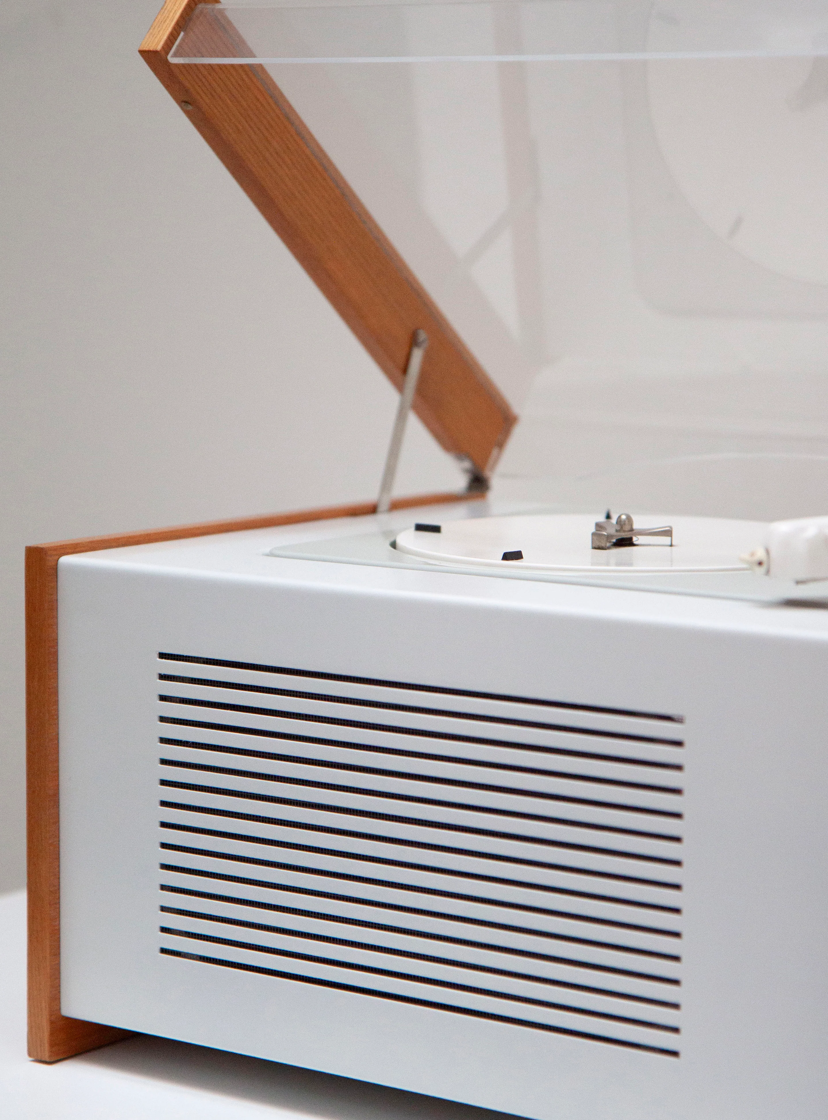 Braun SK5 Phonosuper by Hans Gugelot & Dieter Rams - Image 14