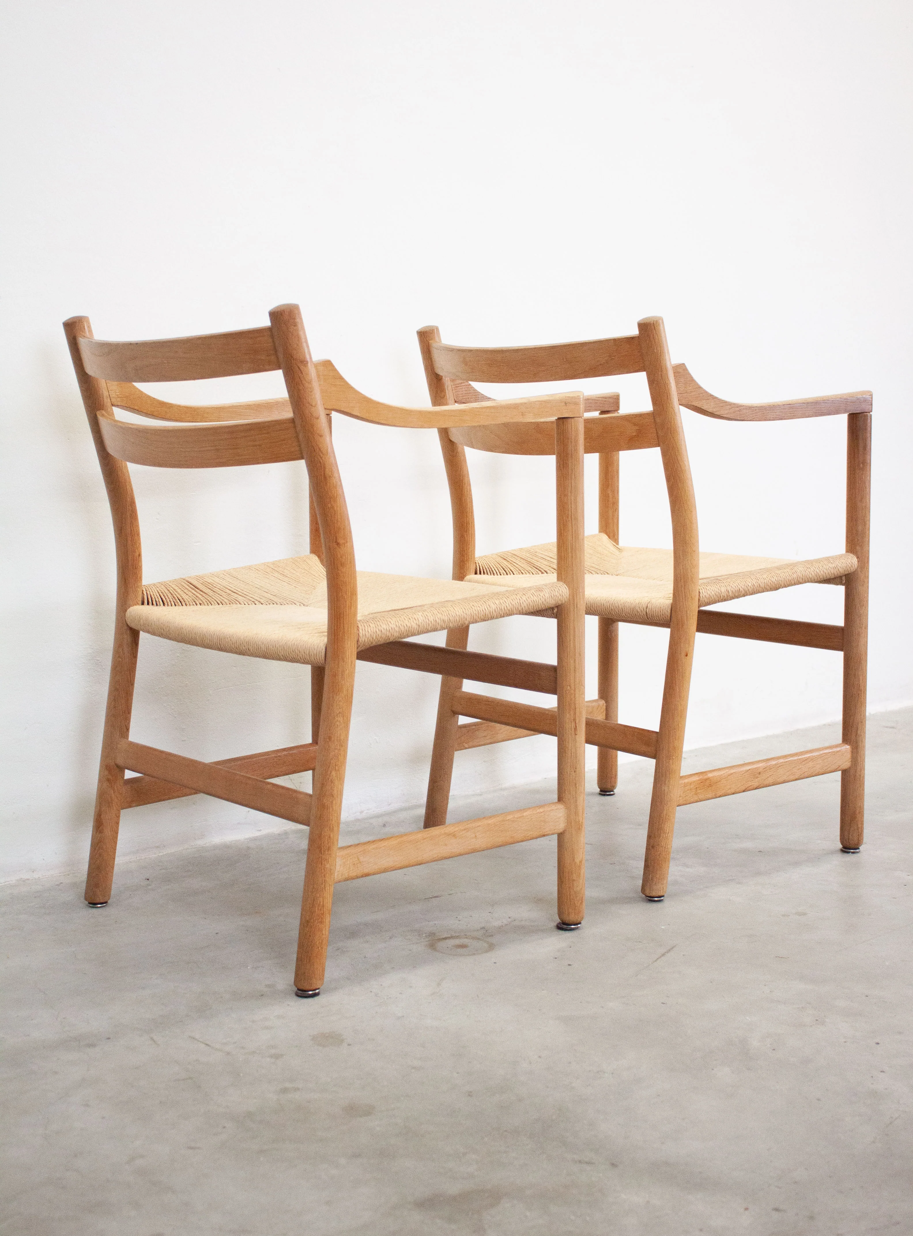 Carl Hansen & Søn CH46 Dining Armchair by Hans J. Wegner - Image 17