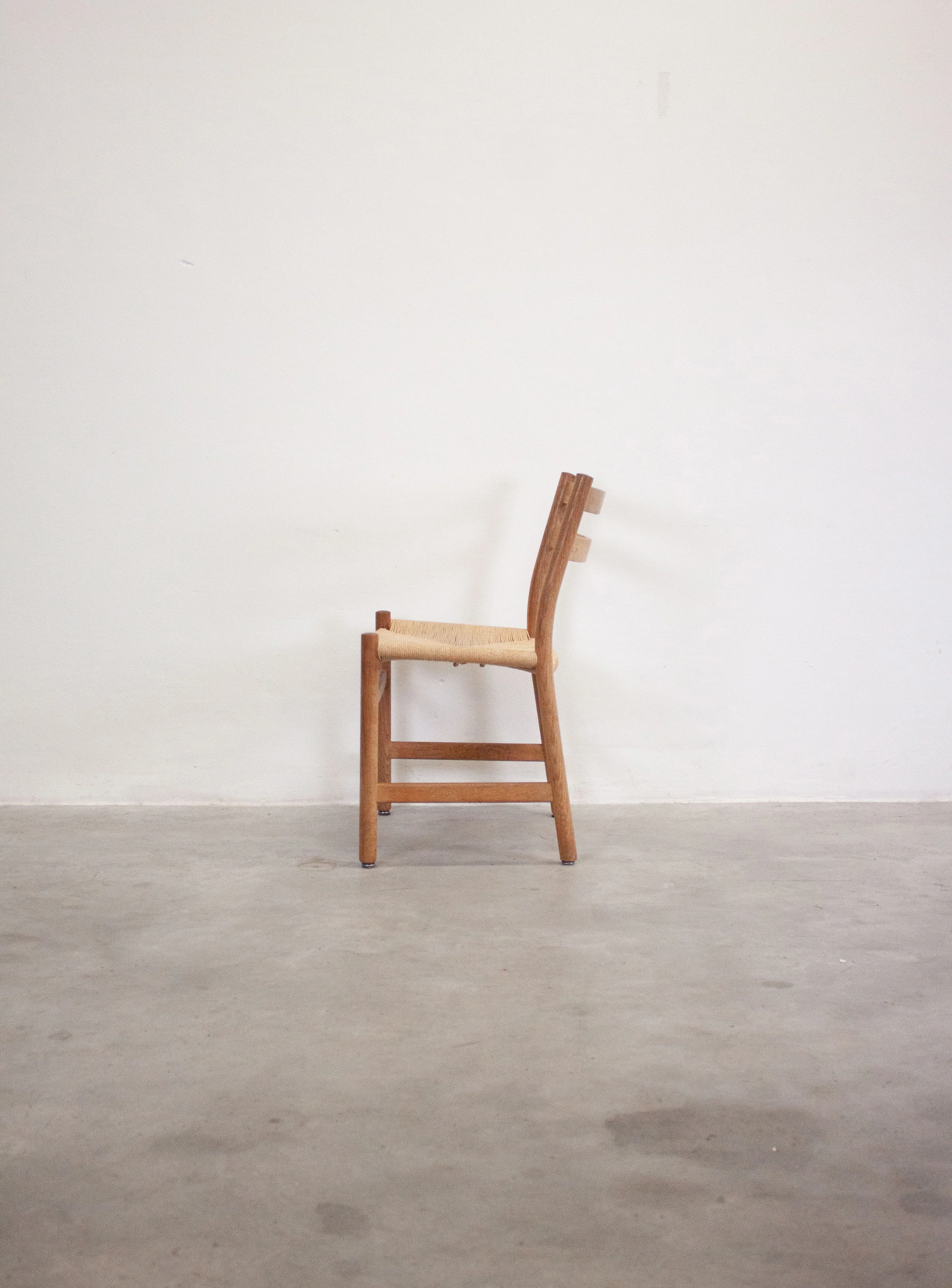 Carl Hansen & Søn CH47 Dining Chair by Hans J. Wegner - Image 32