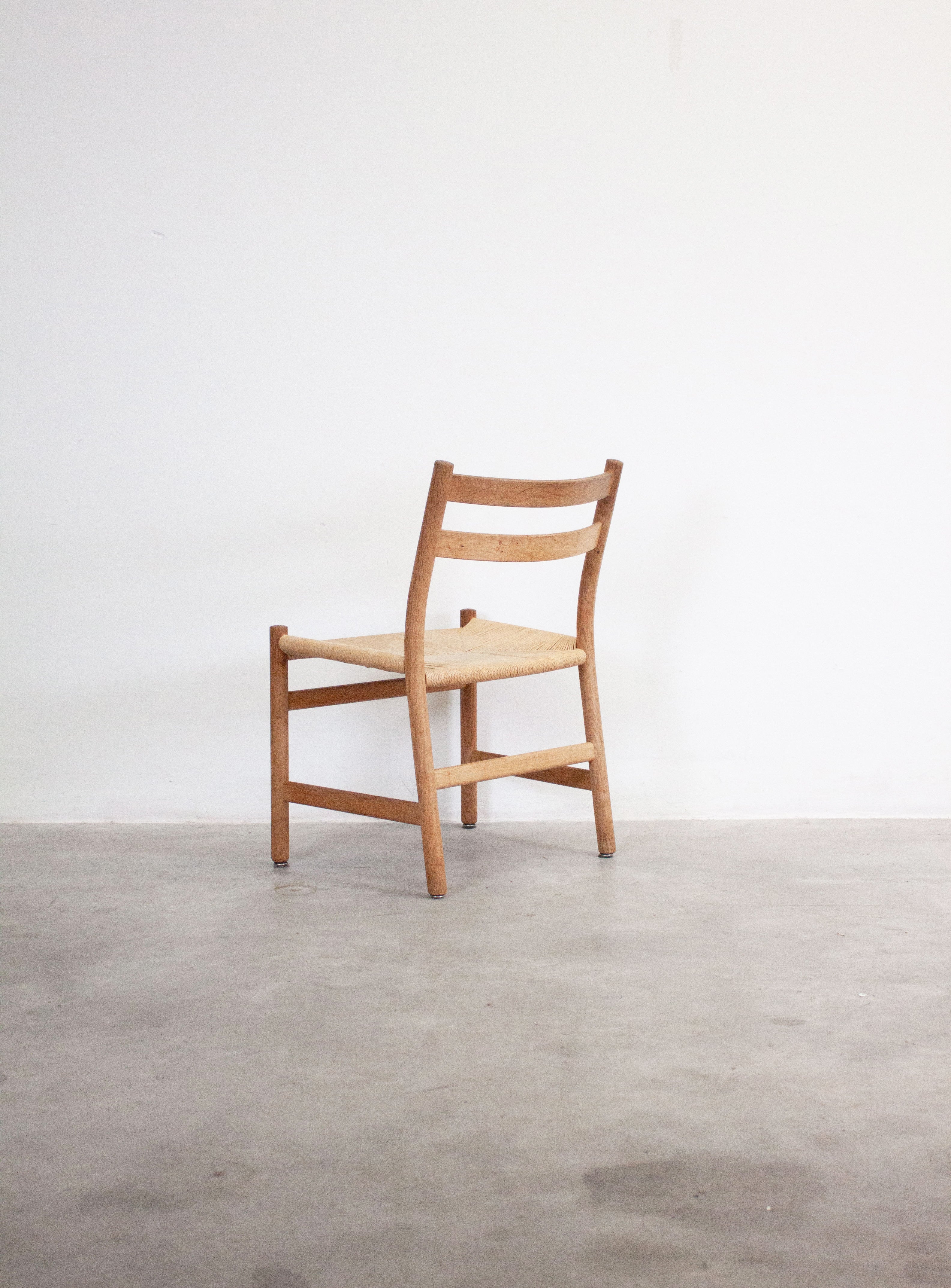 Carl Hansen & Søn CH47 Dining Chair by Hans J. Wegner - Image 36