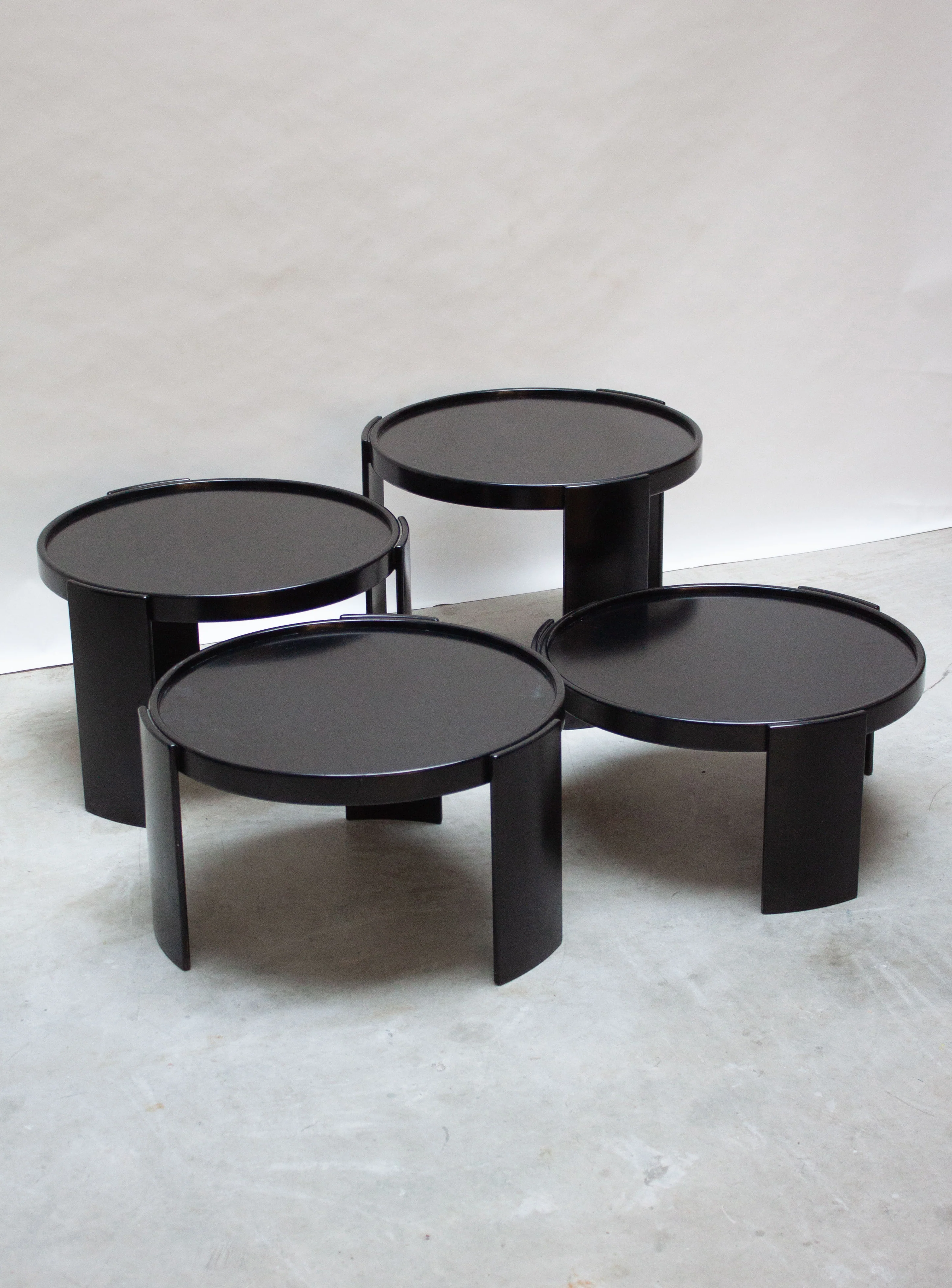 Cassina 783 Nesting Tables by Gianfranco Frattini (Black) - Image 22