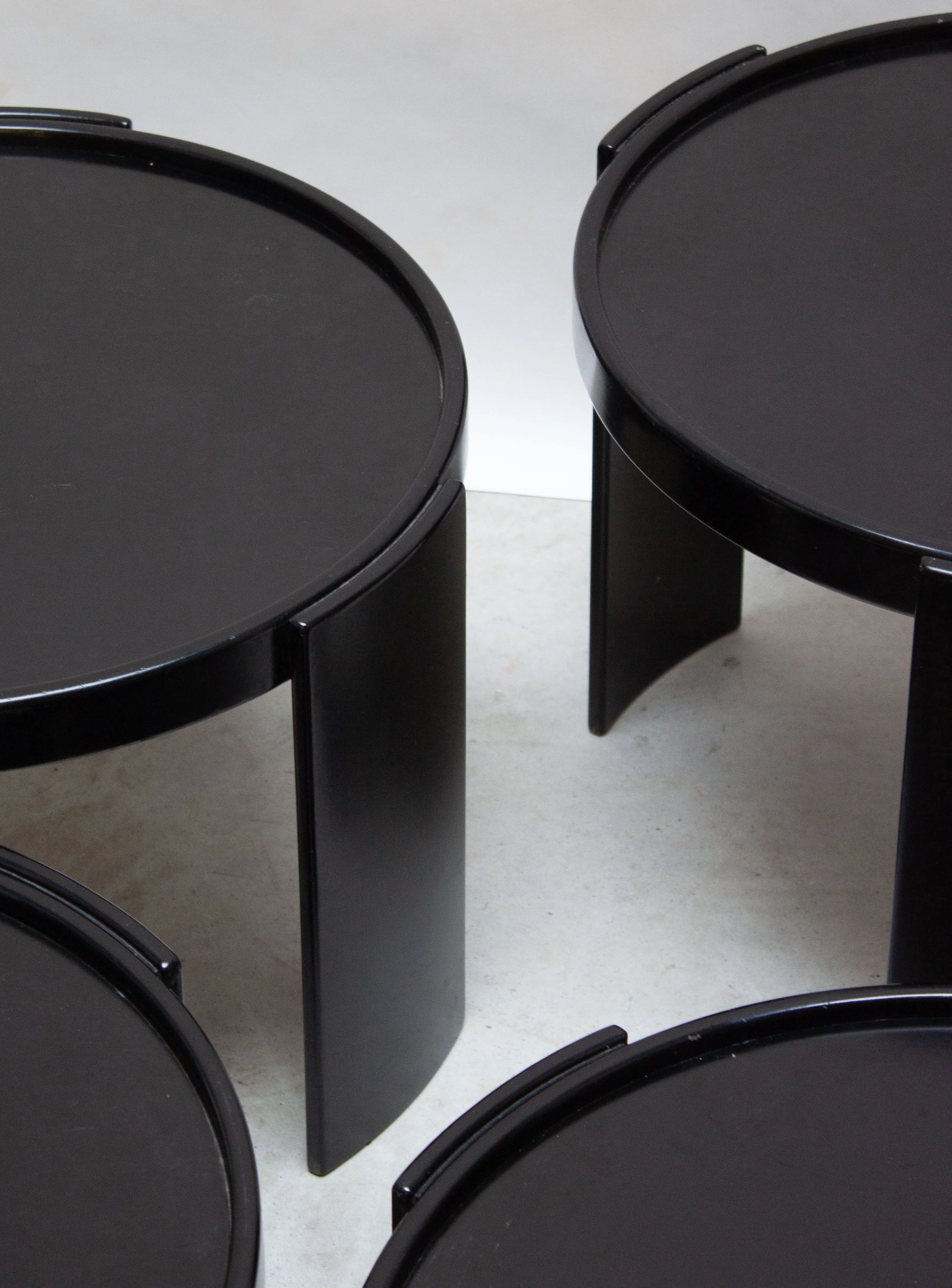Cassina 783 Nesting Tables by Gianfranco Frattini (Black) - Image 23