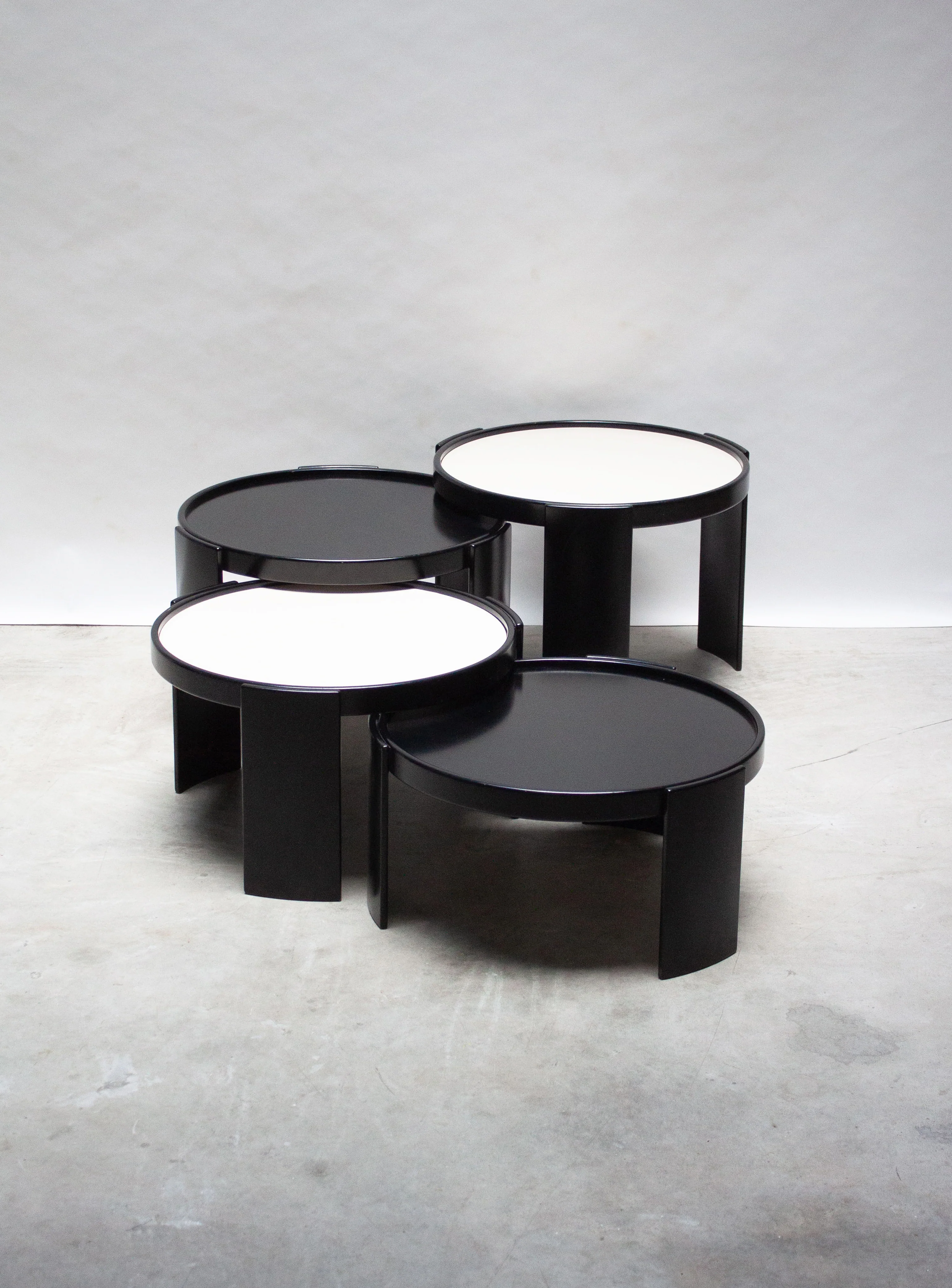 Cassina 783 Nesting Tables by Gianfranco Frattini (Black) - Image 24