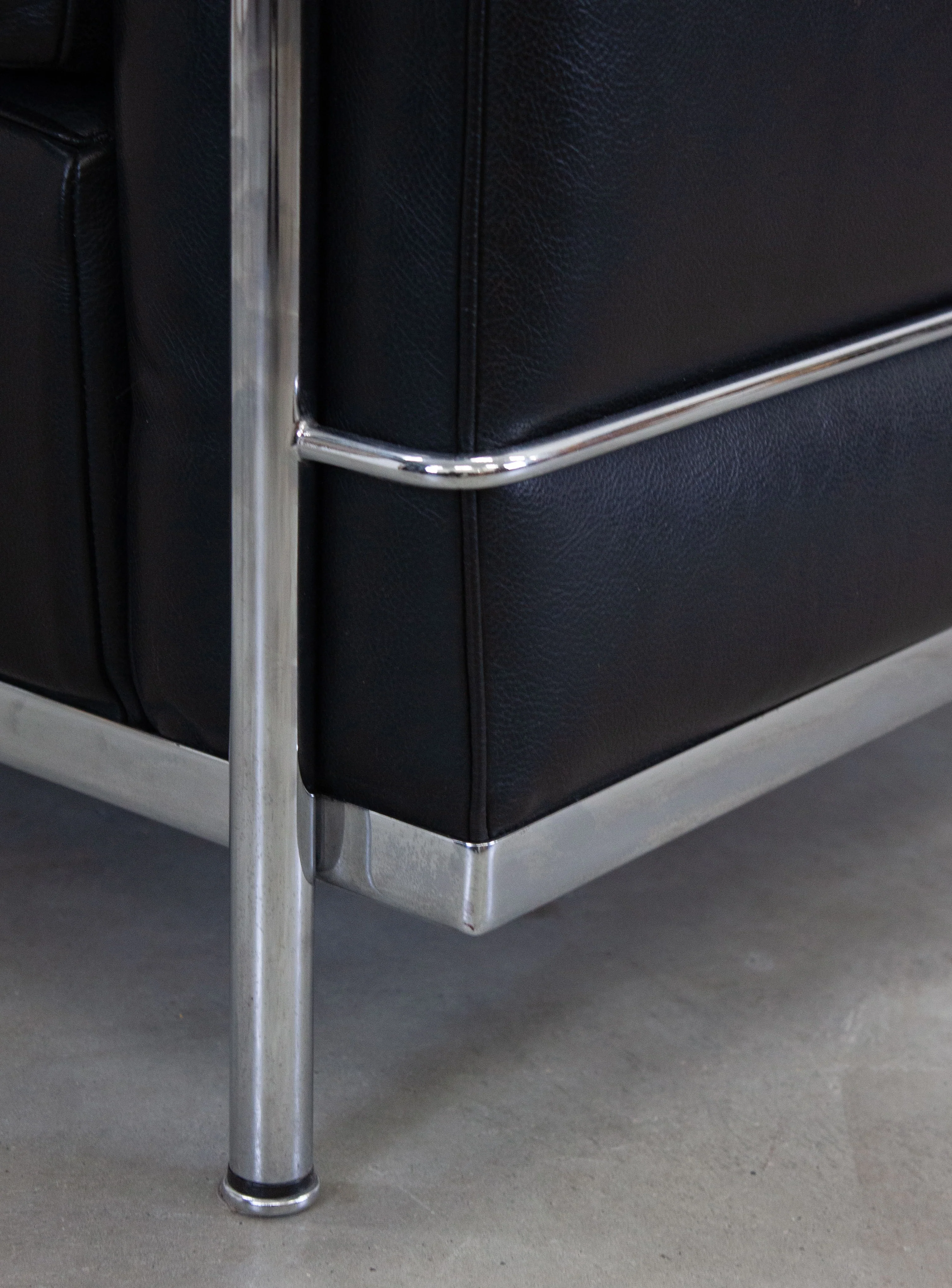 Cassina LC2 Lounge Chair by Le Corbusier (Black) - Image 17