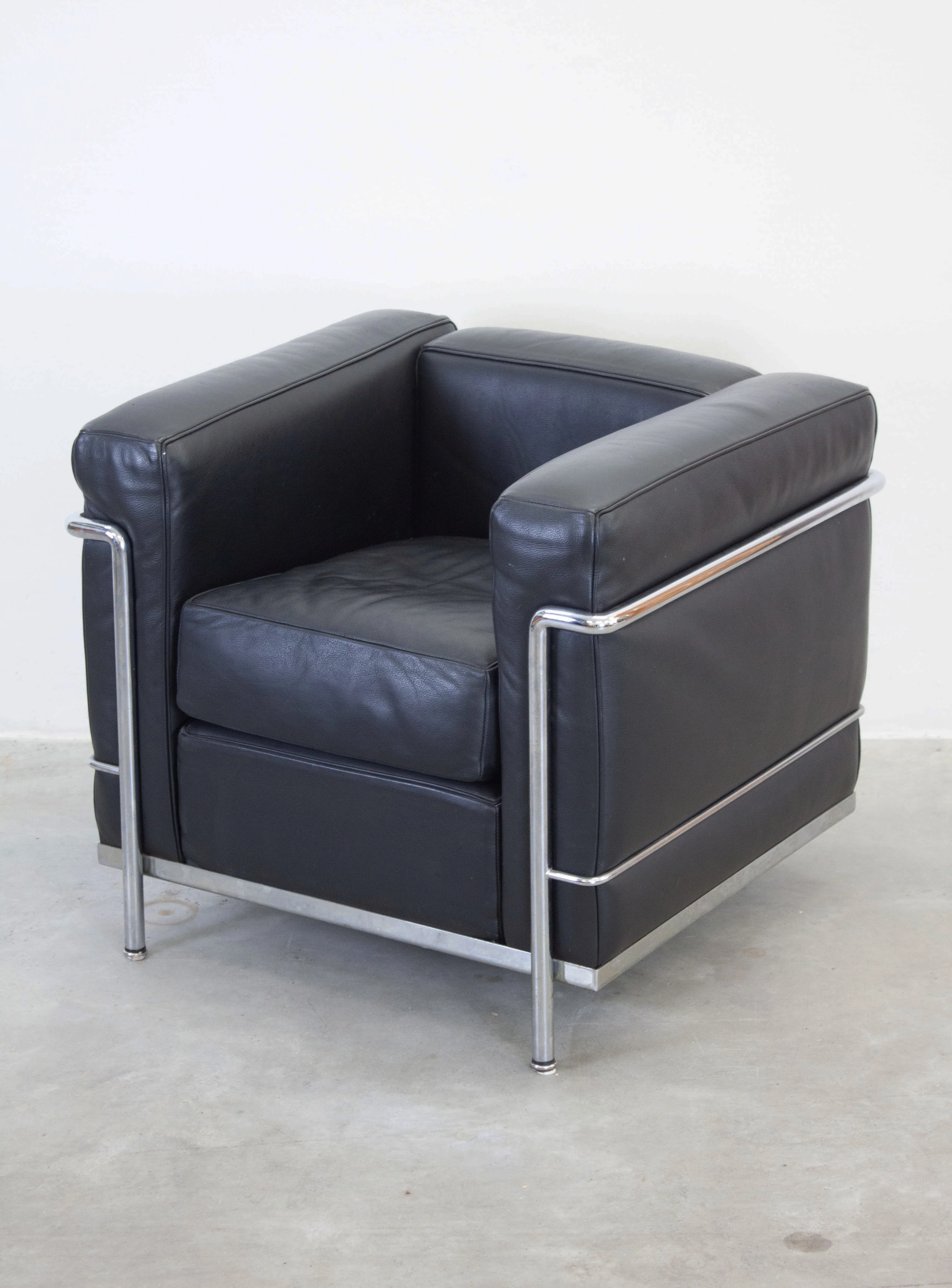Cassina LC2 Lounge Chair by Le Corbusier (Black) - Image 11