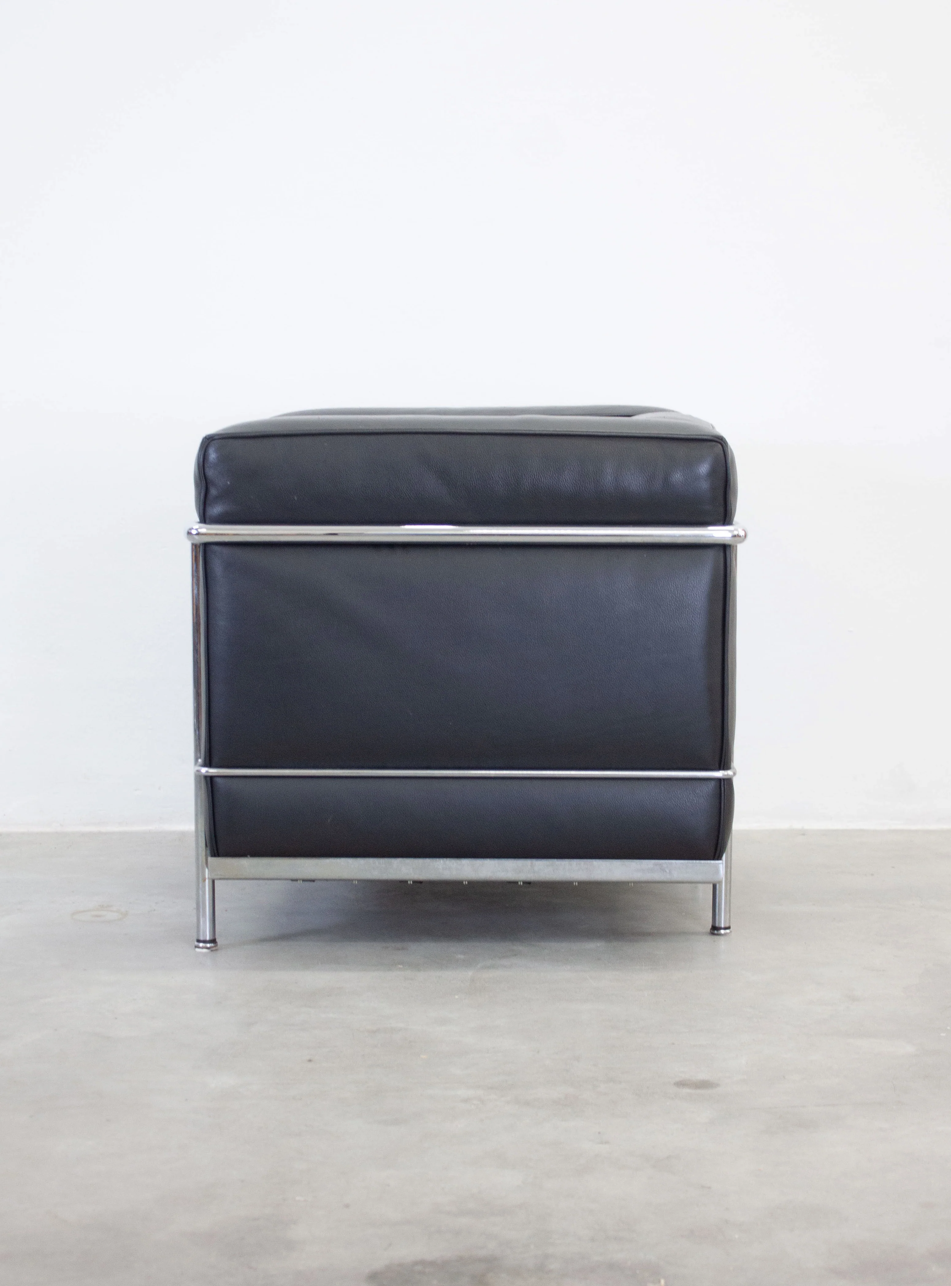 Cassina LC2 Lounge Chair by Le Corbusier (Black) - Image 12