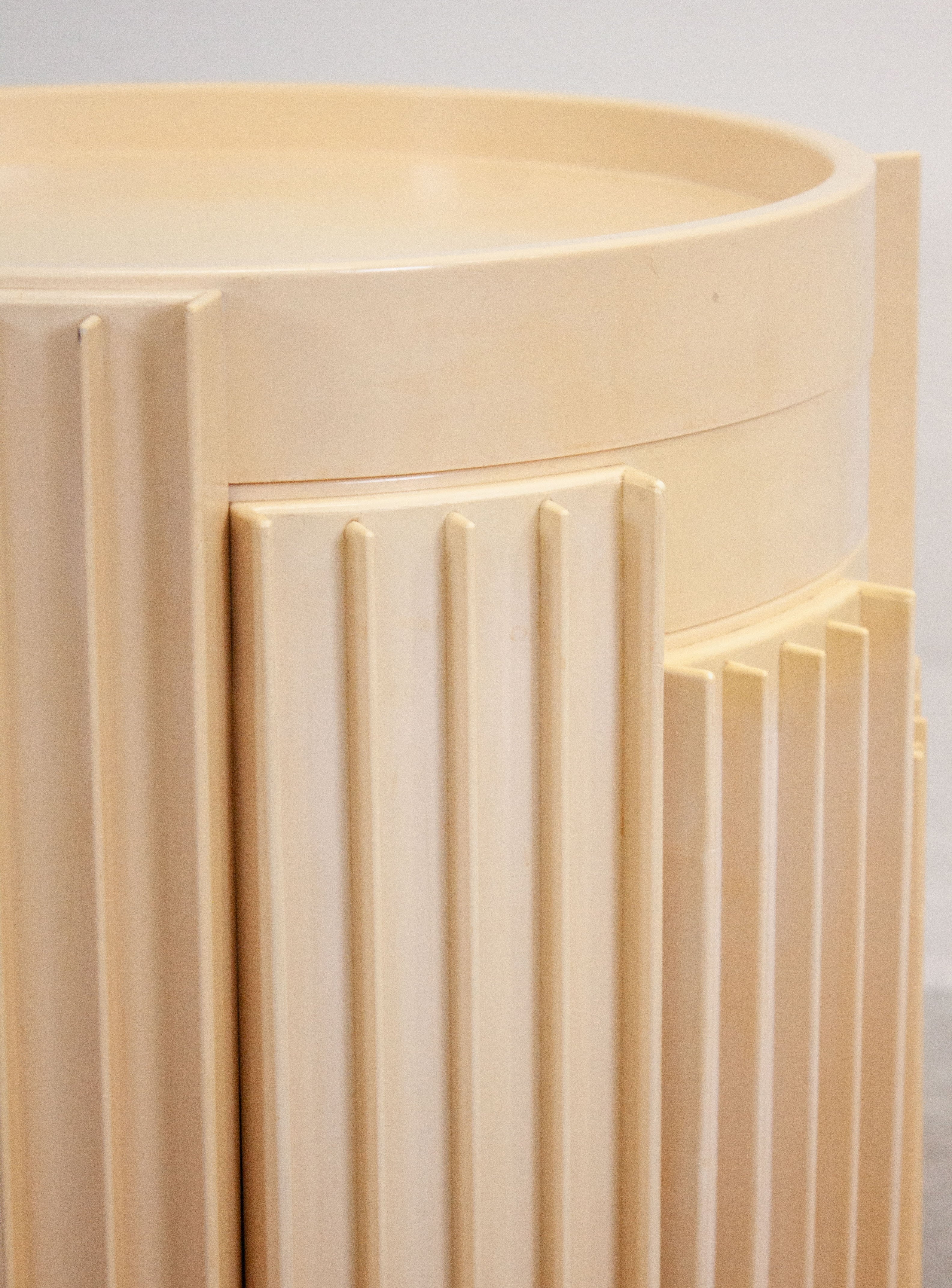 Cassina Marema Nesting Tables by Gianfranco Frattini (Cream) - Image 14