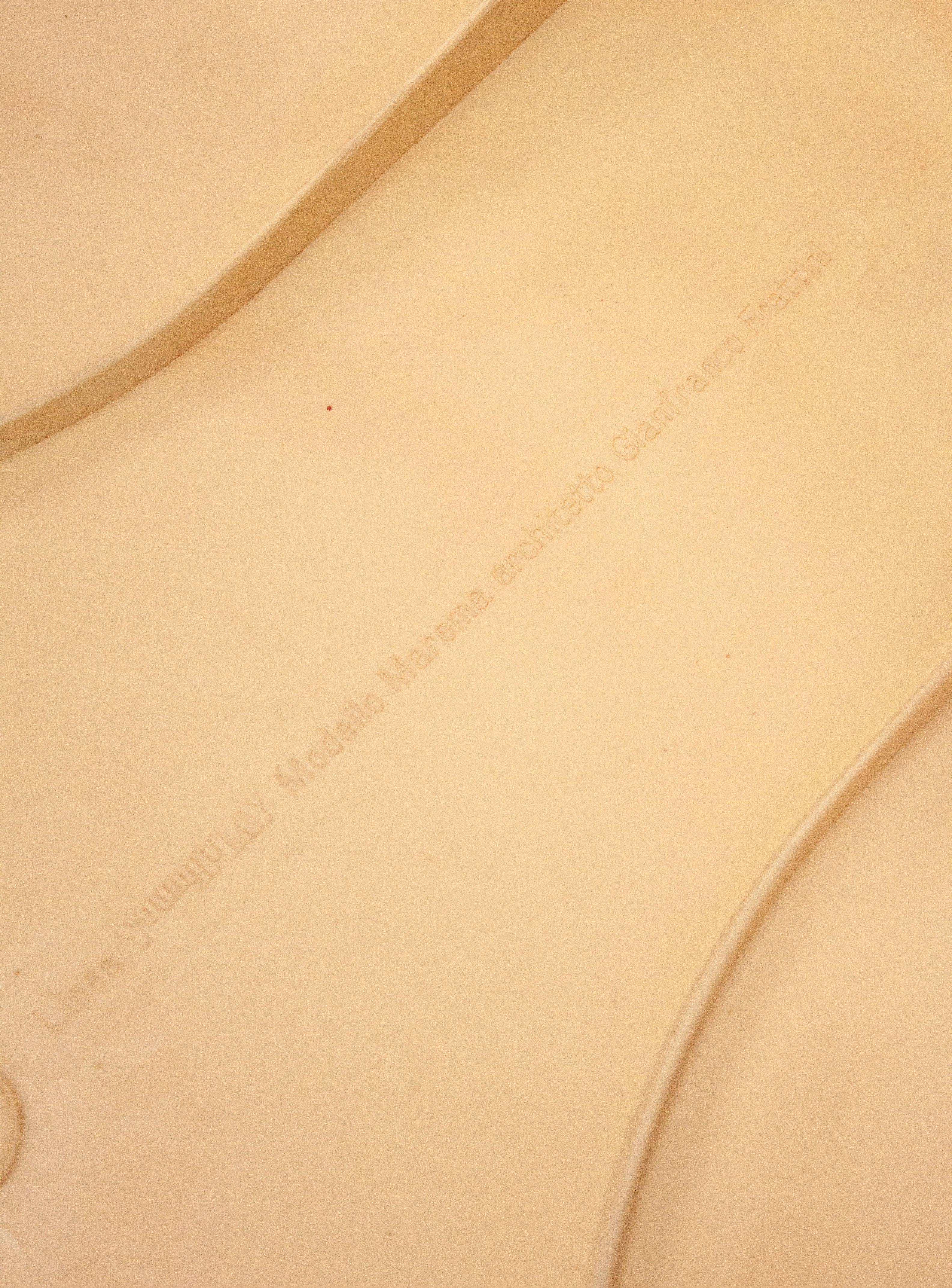 Cassina Marema Nesting Tables by Gianfranco Frattini (Cream) - Image 23