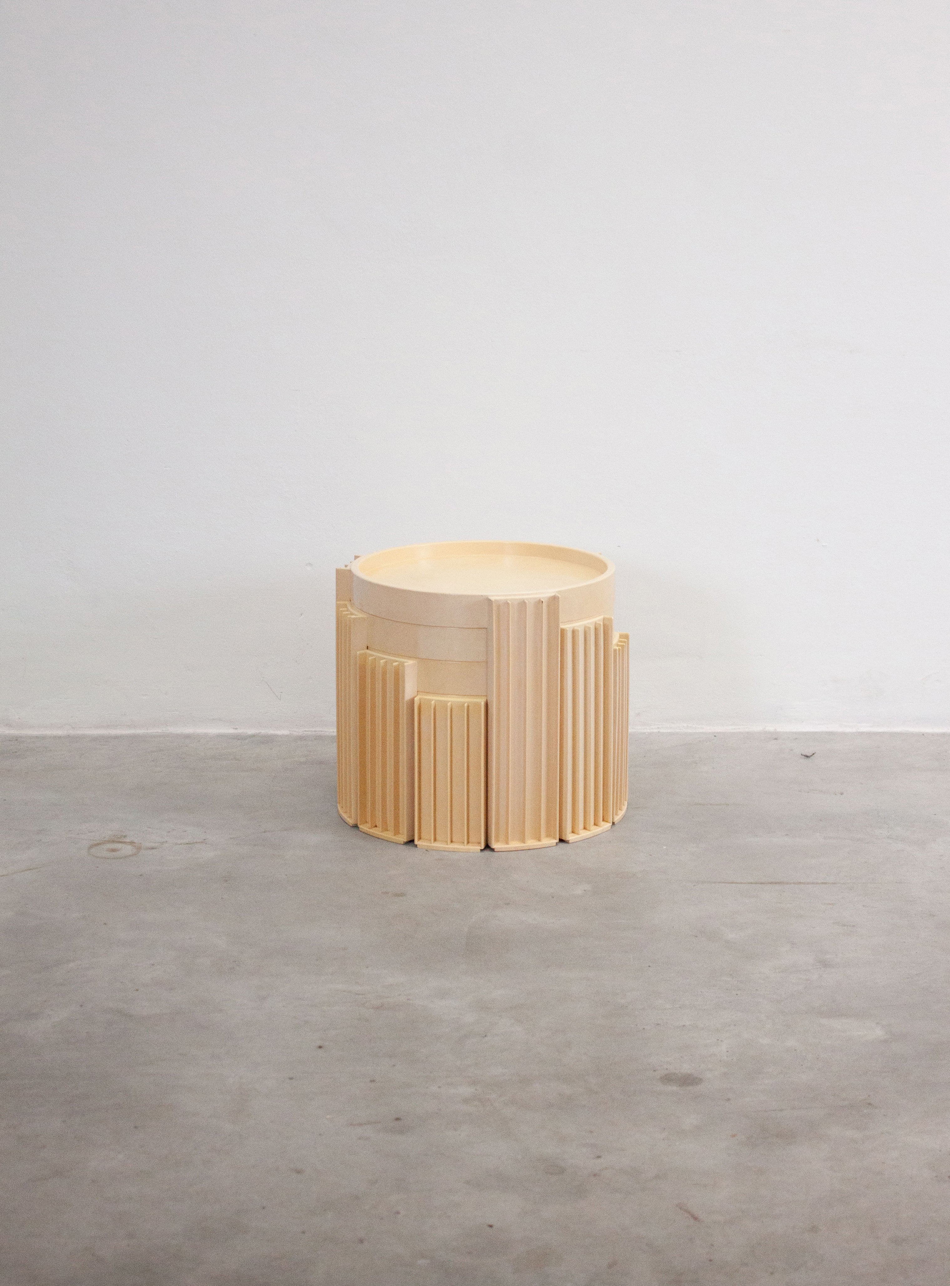 Cassina Marema Nesting Tables by Gianfranco Frattini (Cream) - Image 6