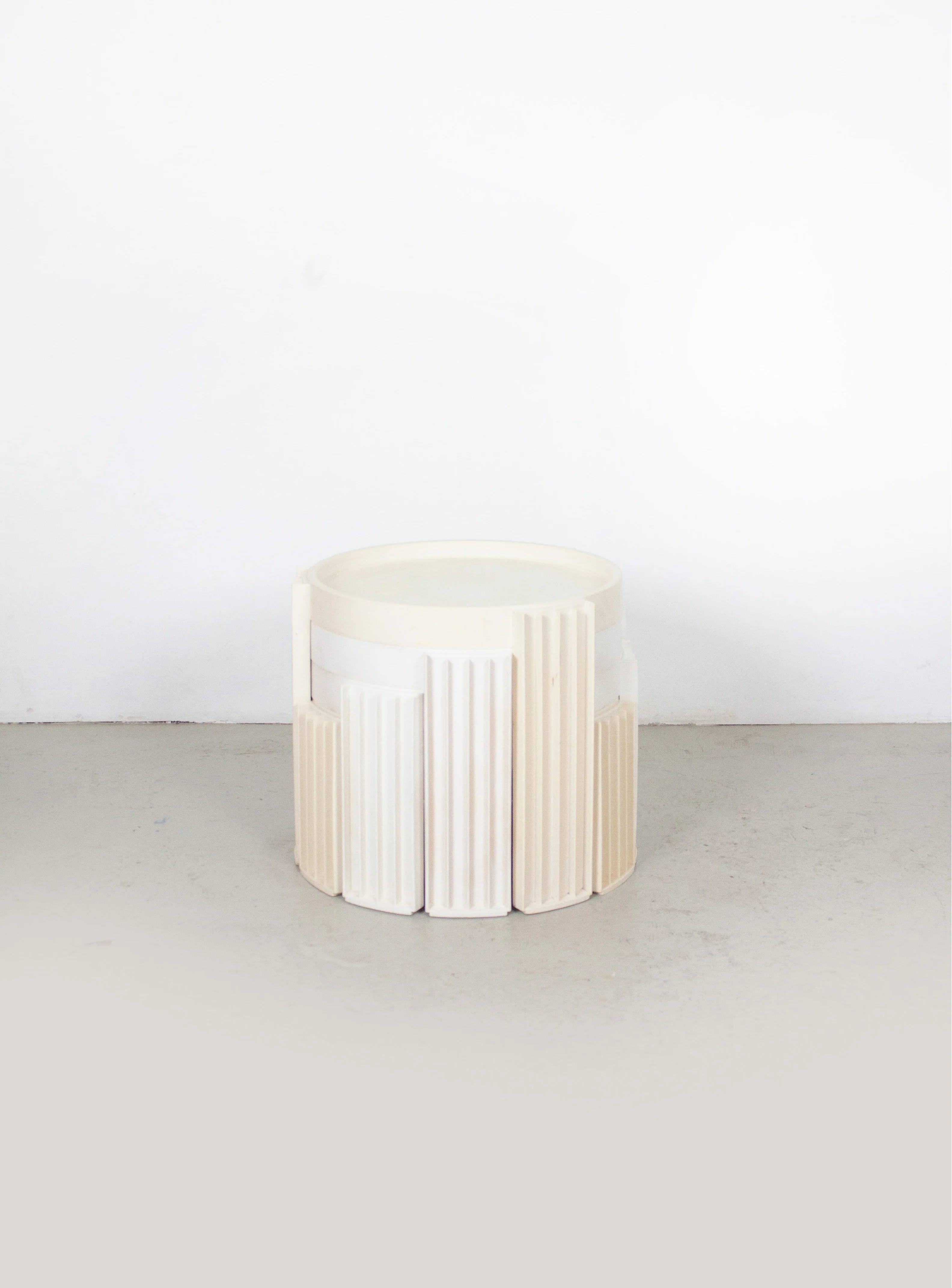 Cassina Marema Nesting Tables by Gianfranco Frattini (White)