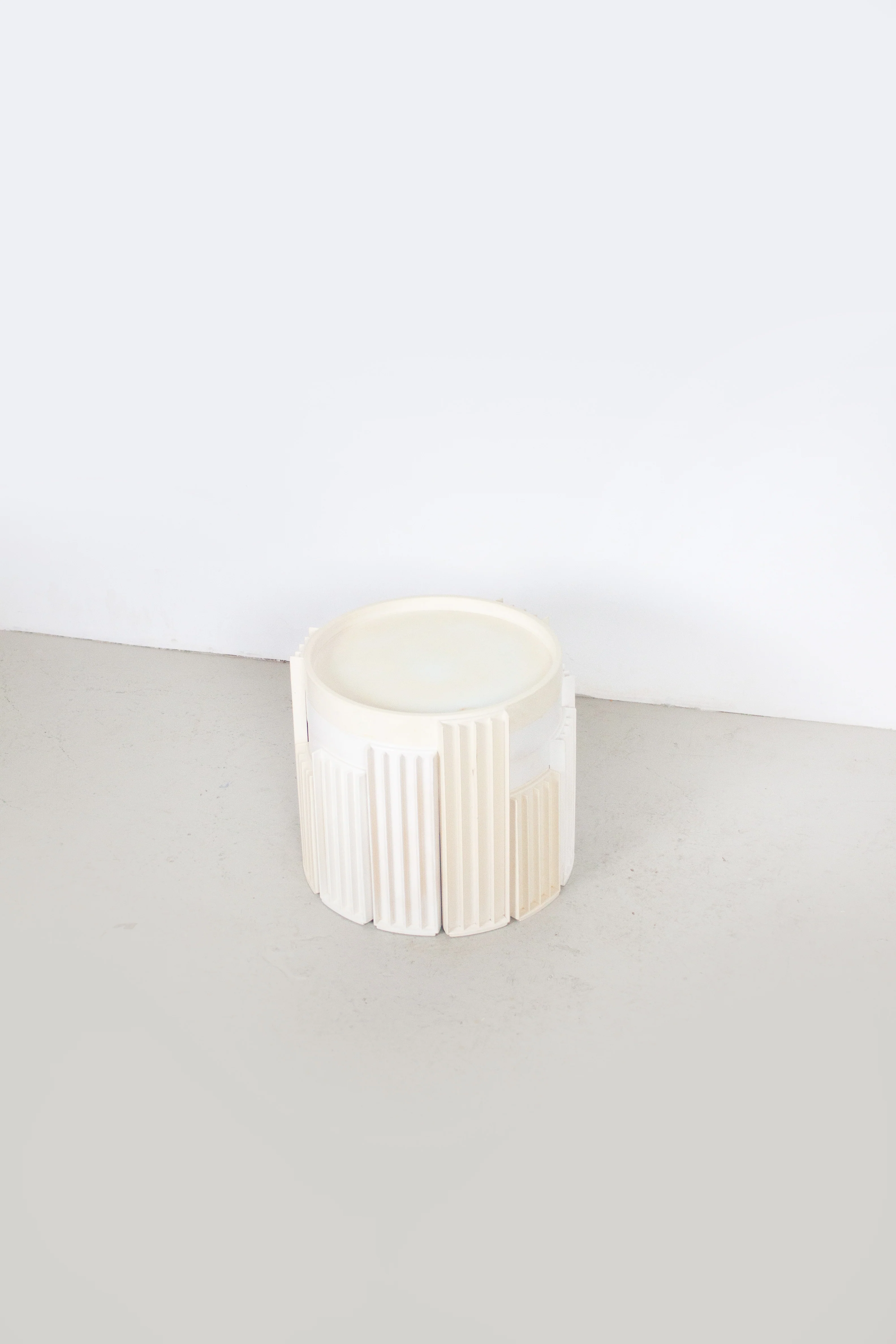Cassina Marema Nesting Tables by Gianfranco Frattini (White) - Image 7