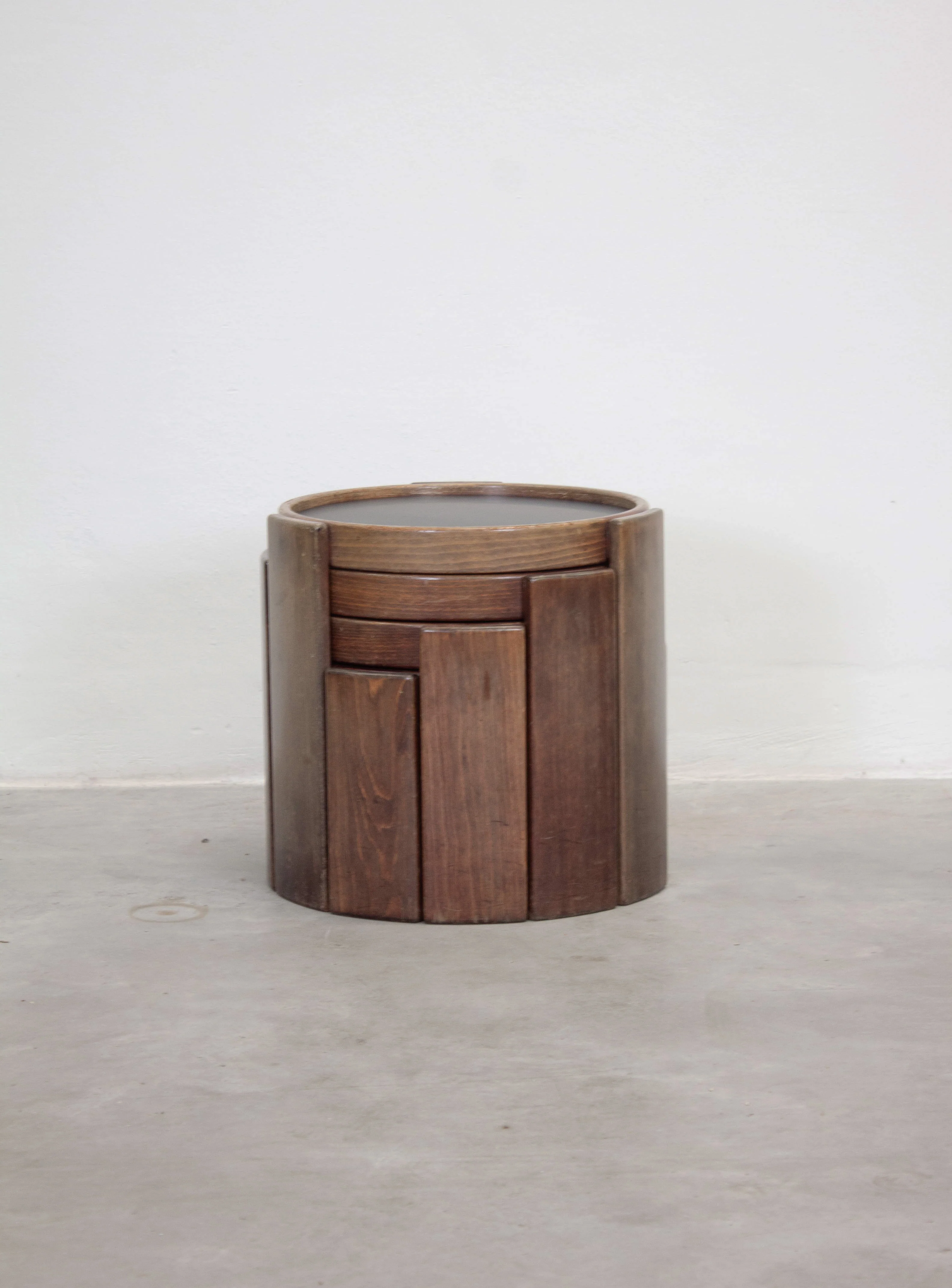 Cassina Nesting Tables by Gianfranco Frattini - Image 3