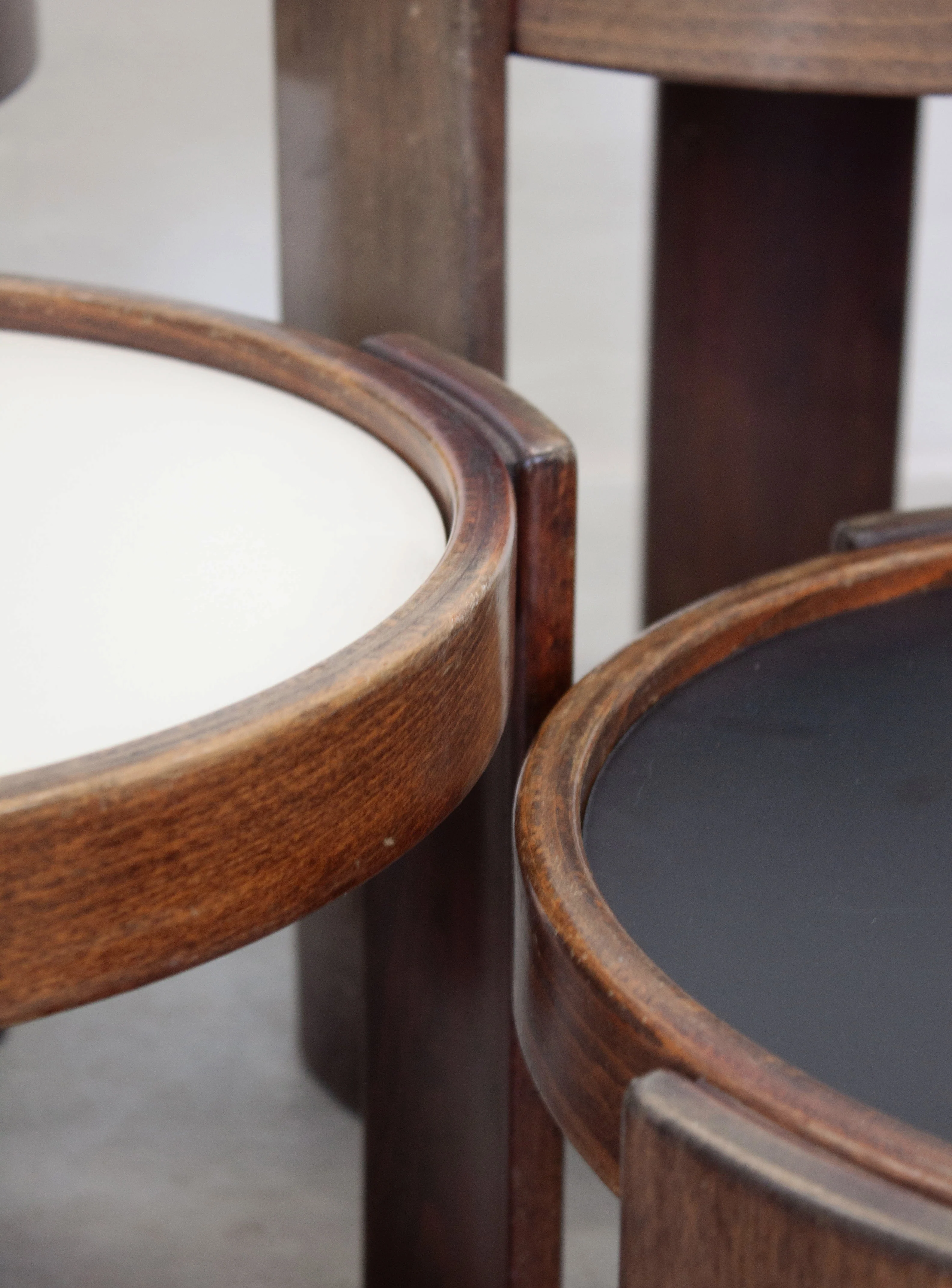 Cassina Nesting Tables by Gianfranco Frattini - Image 4