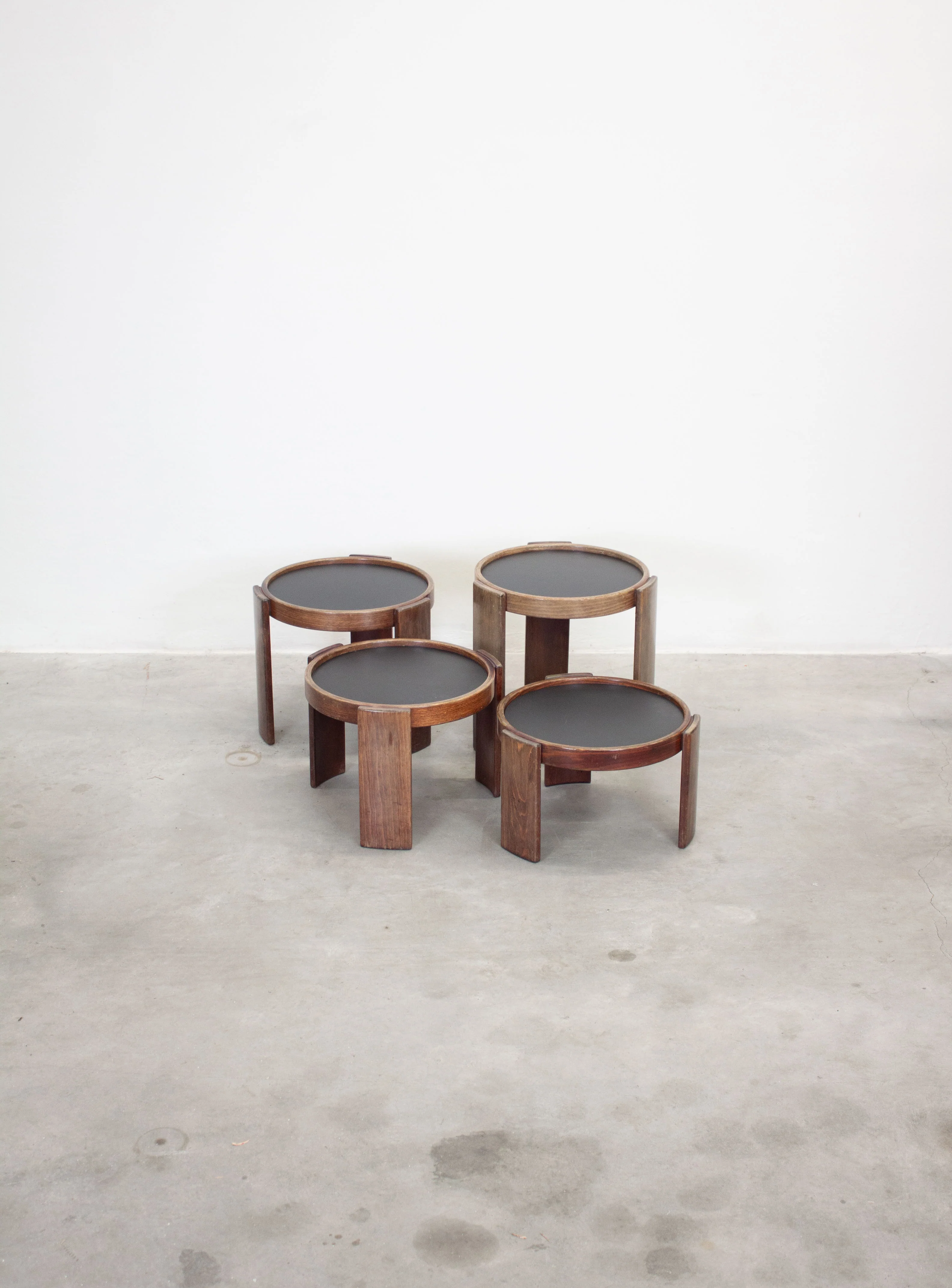 Cassina Nesting Tables by Gianfranco Frattini - Image 9