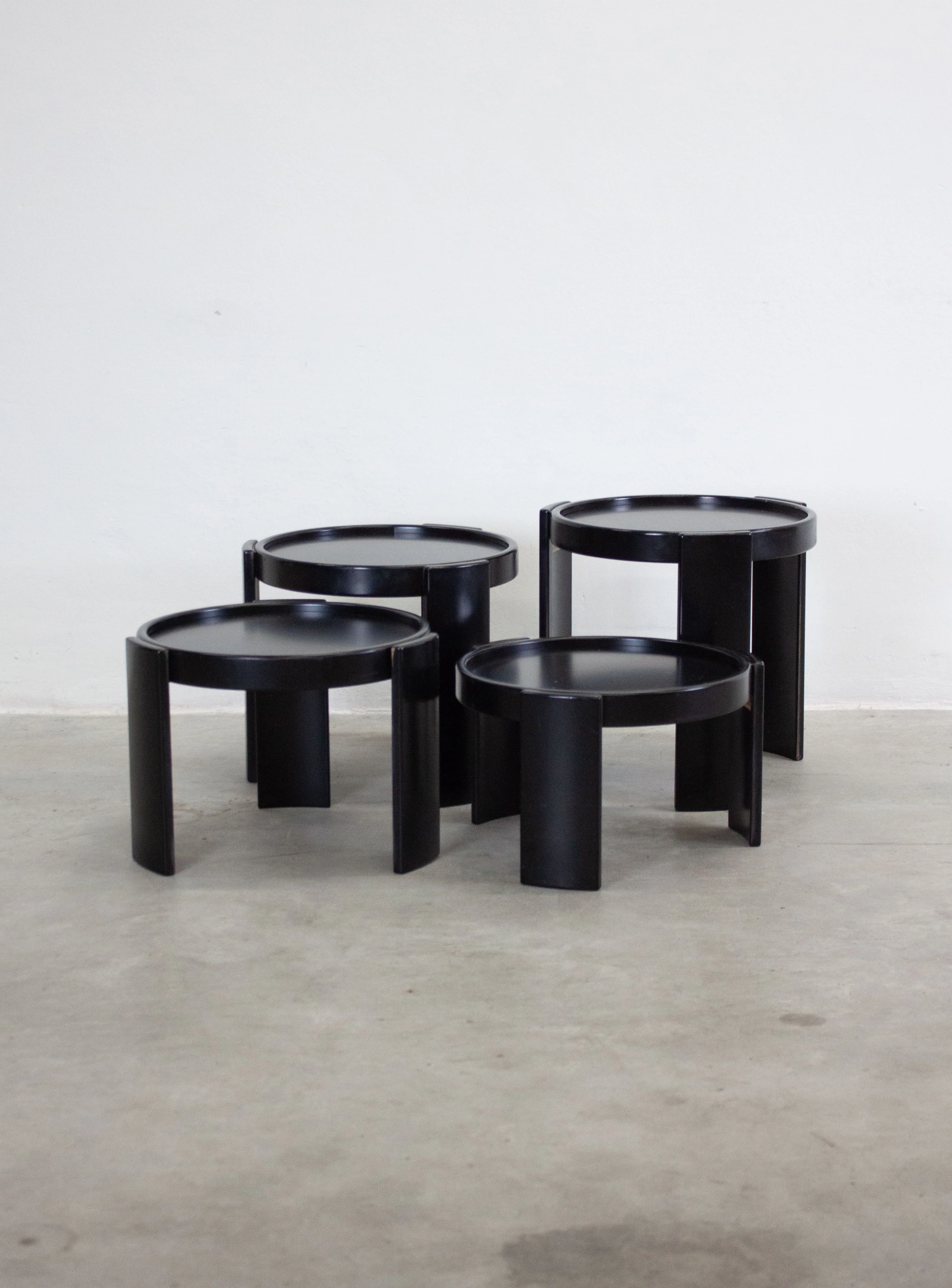 Cassina Nesting Tables by Gianfranco Frattini (Black) - Image 15