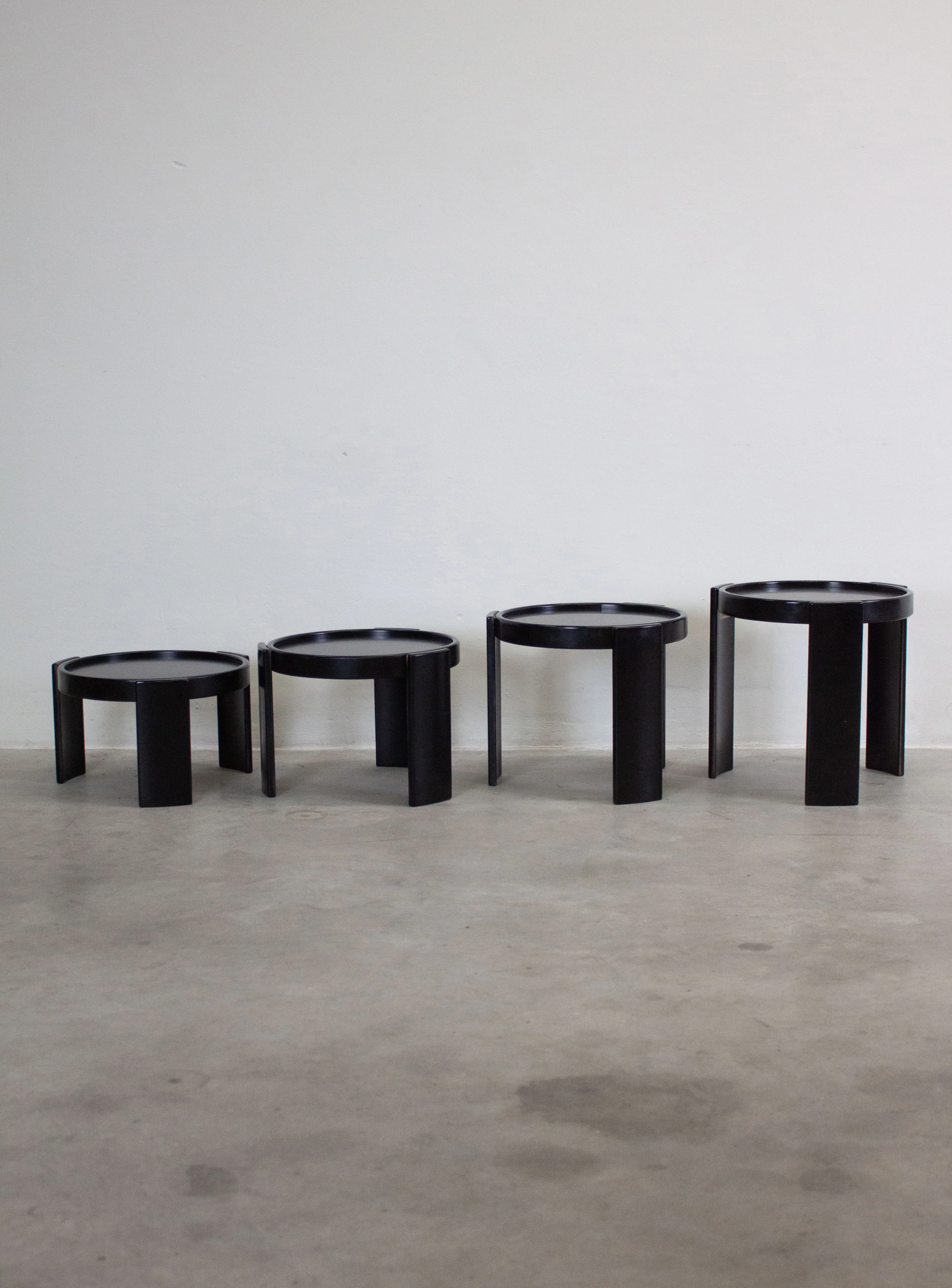 Cassina Nesting Tables by Gianfranco Frattini (Black) - Image 24