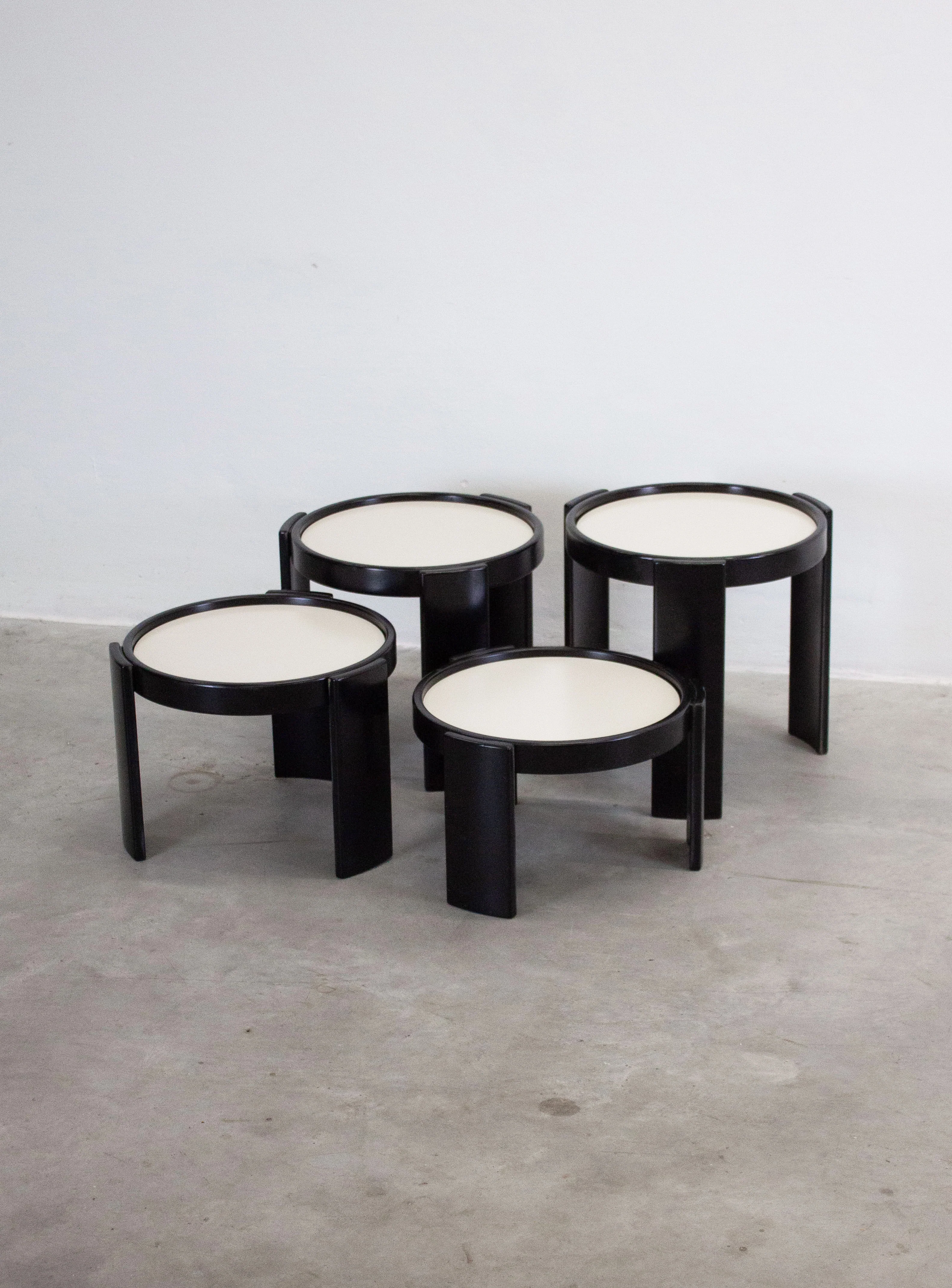 Cassina Nesting Tables by Gianfranco Frattini (Black) - Image 9