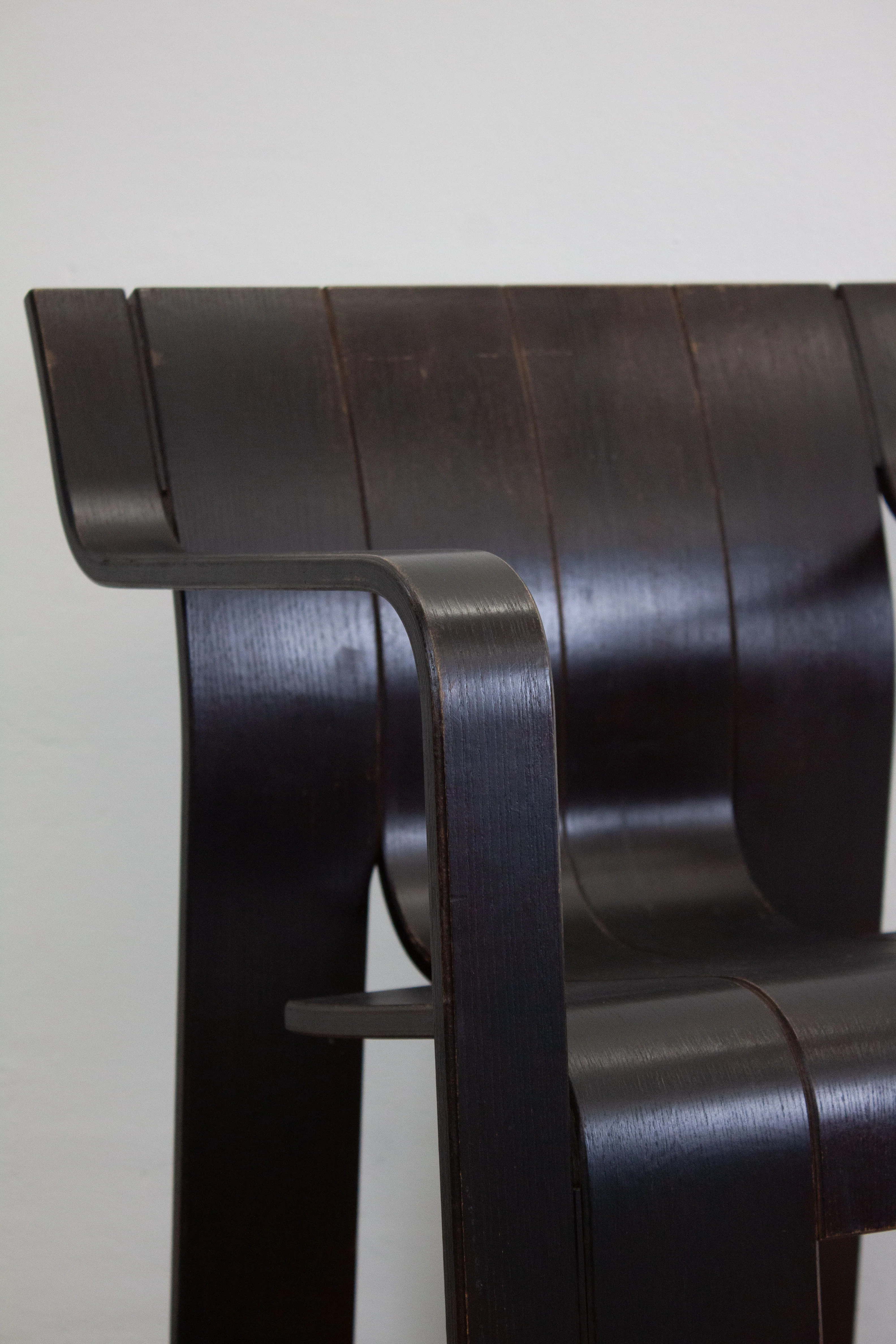 Castelijn Strip Chairs with Armrest by Gijs Bakker (Black) - Image 13