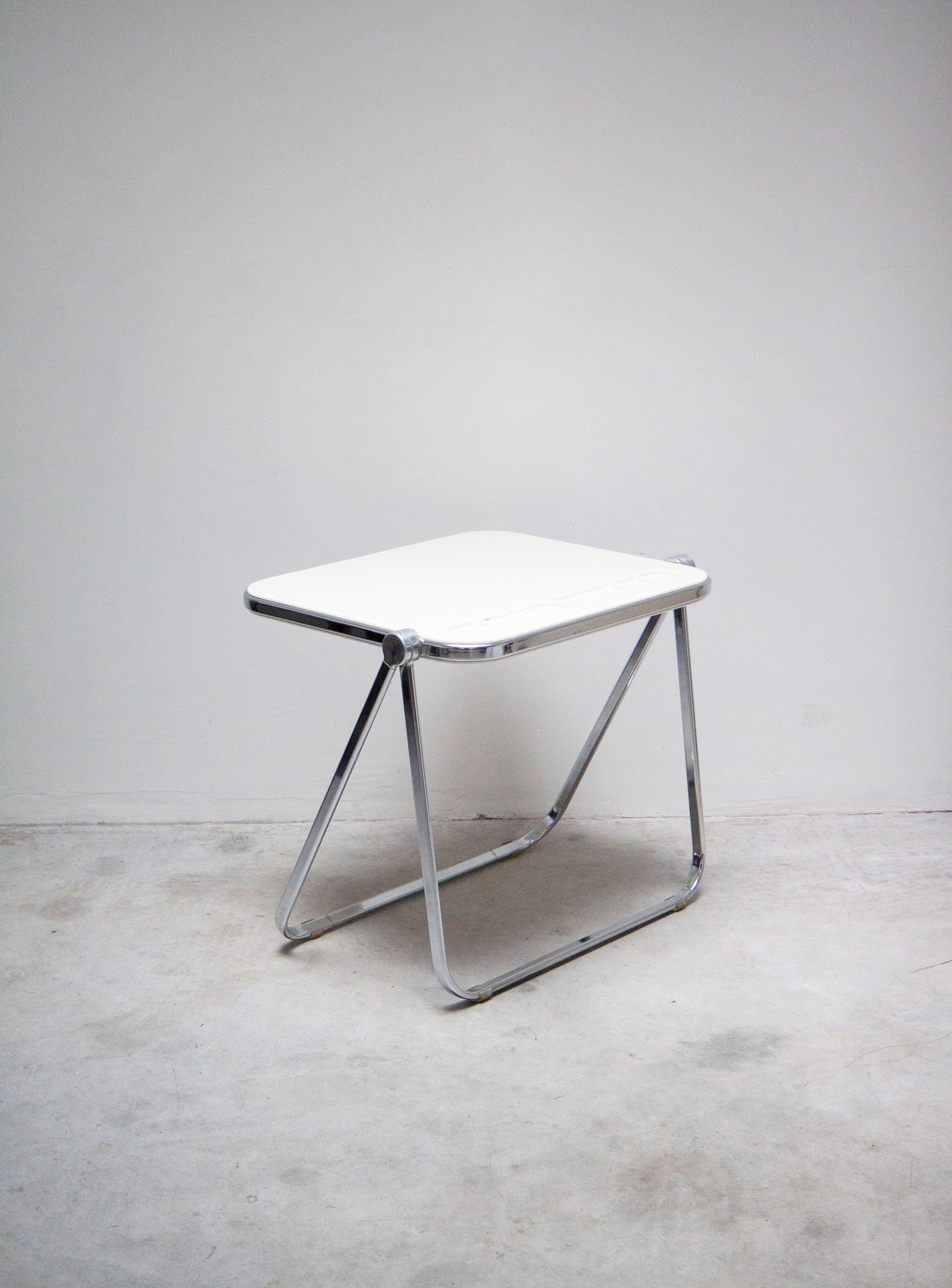 Castelli Platone Desk by Giancarlo Piretti (White) - Image 12